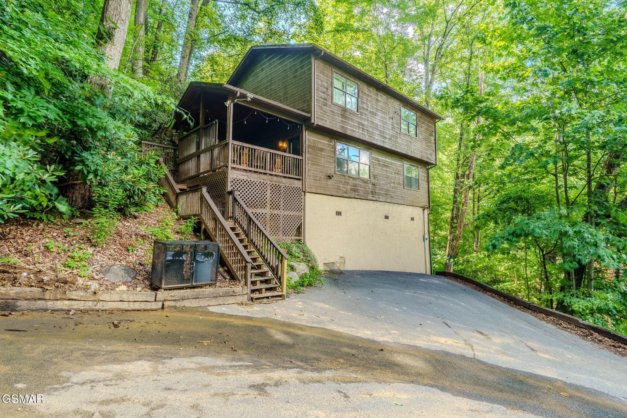 937 Ski Mountain Road Property Photo 1