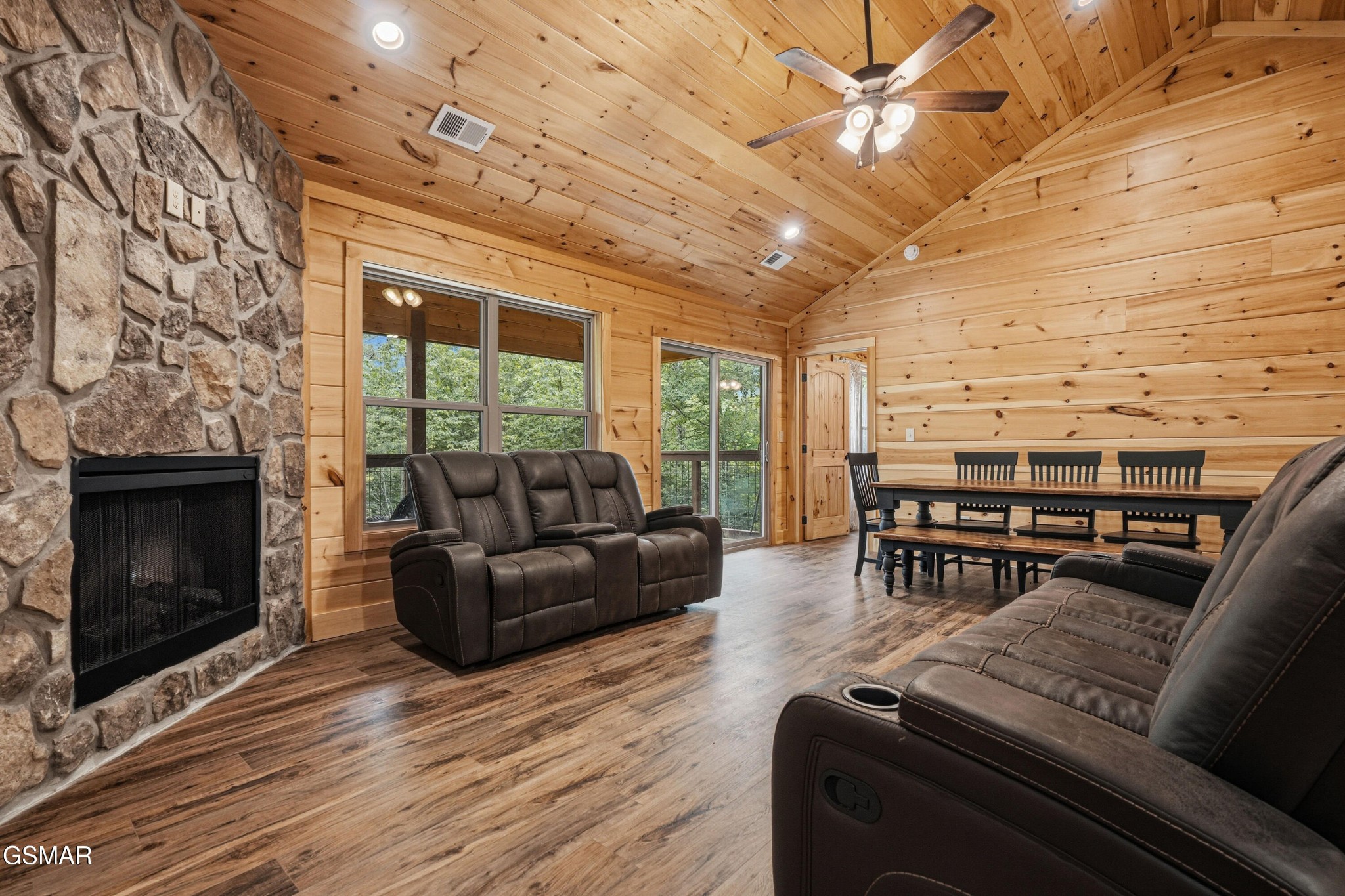 4923 Cote Way Property Photo 10