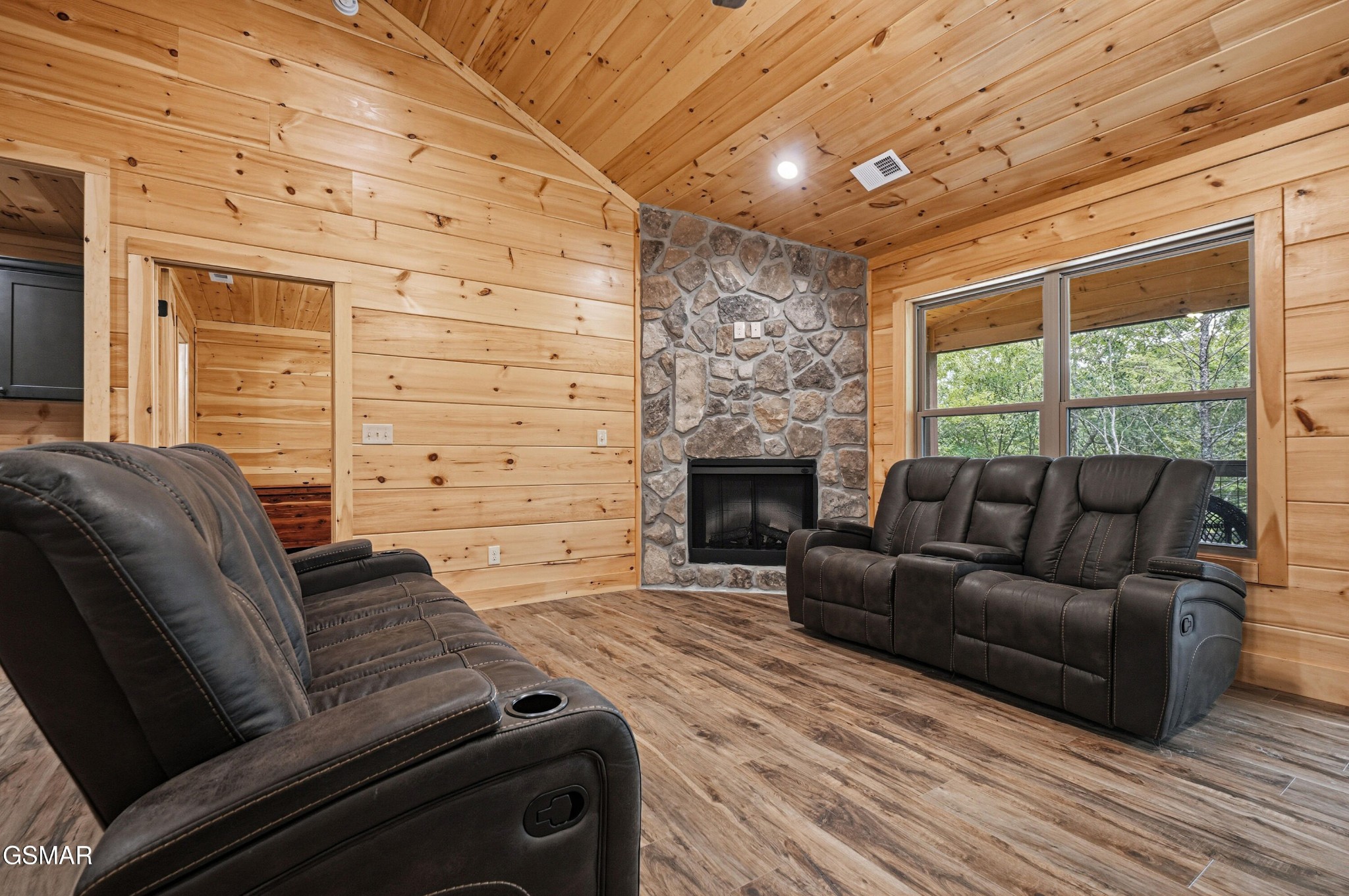 4923 Cote Way Property Photo 11