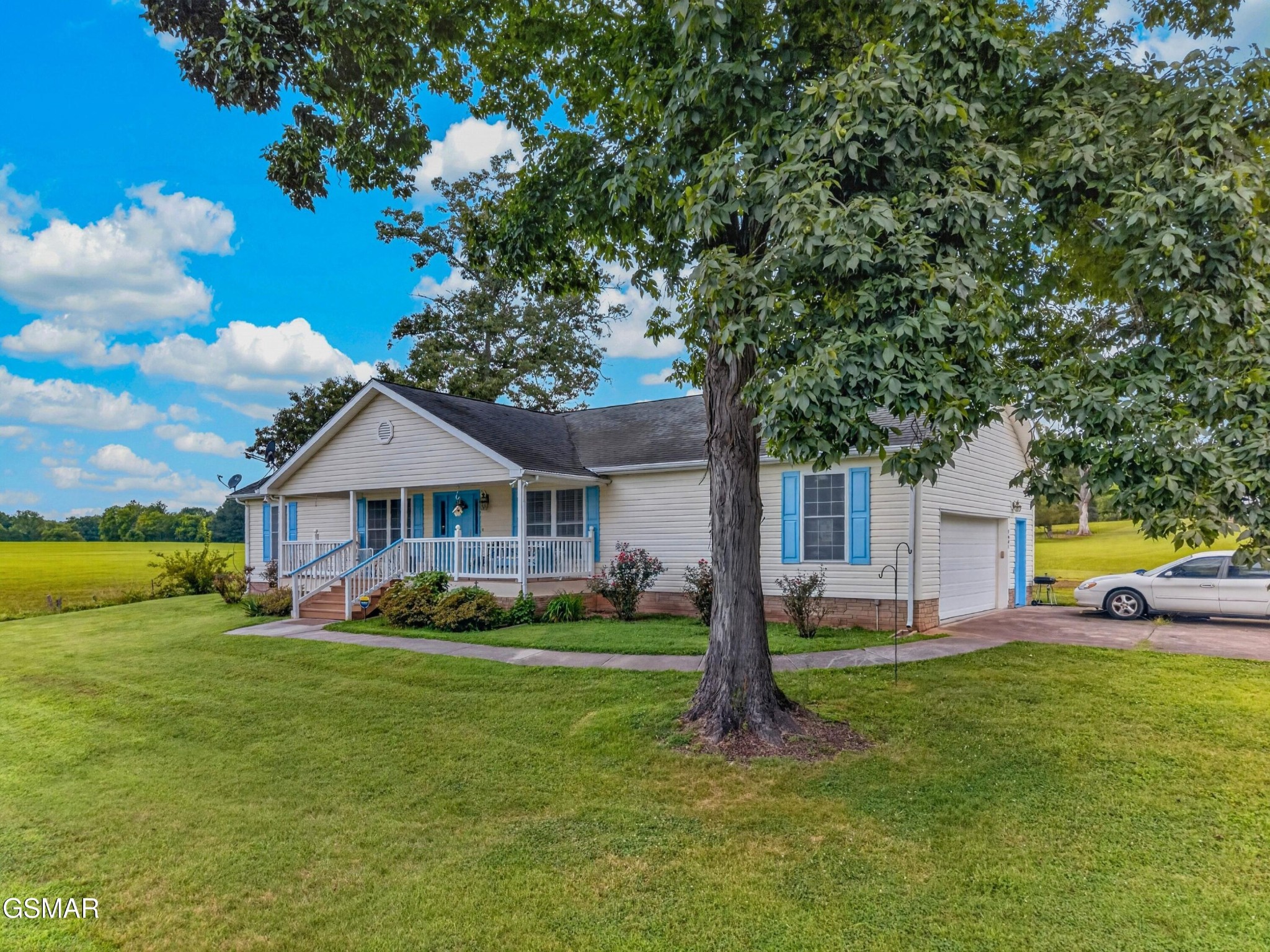 1601 Northern Ridge Property Photo 5