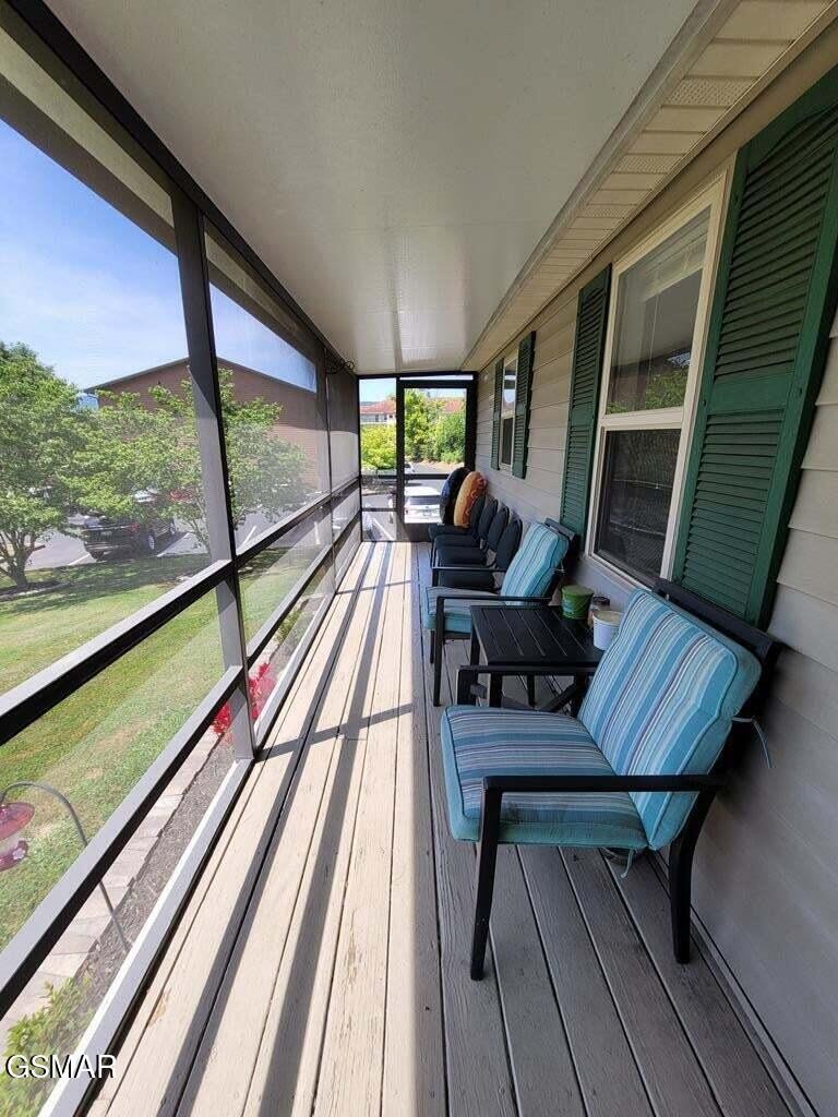 3310 Winston Street Property Photo 8