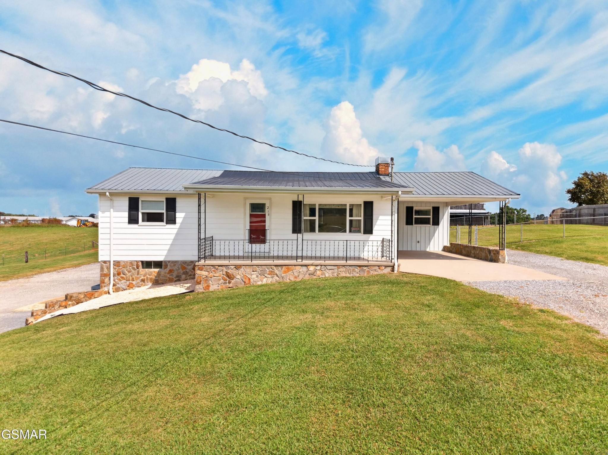 215 White Sands Road Property Photo 1