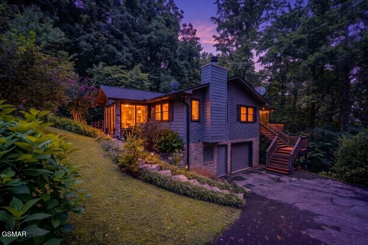 1931 Spring Hill Drive Property Photo 1