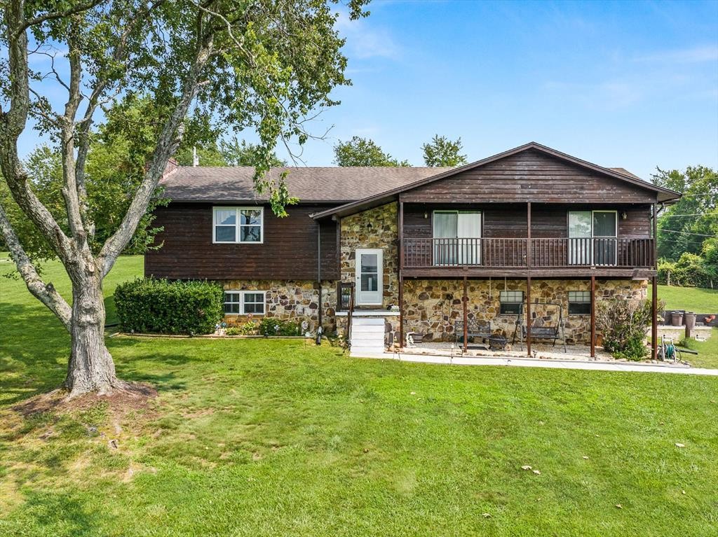 6332 Nails Creek Road Property Photo 1