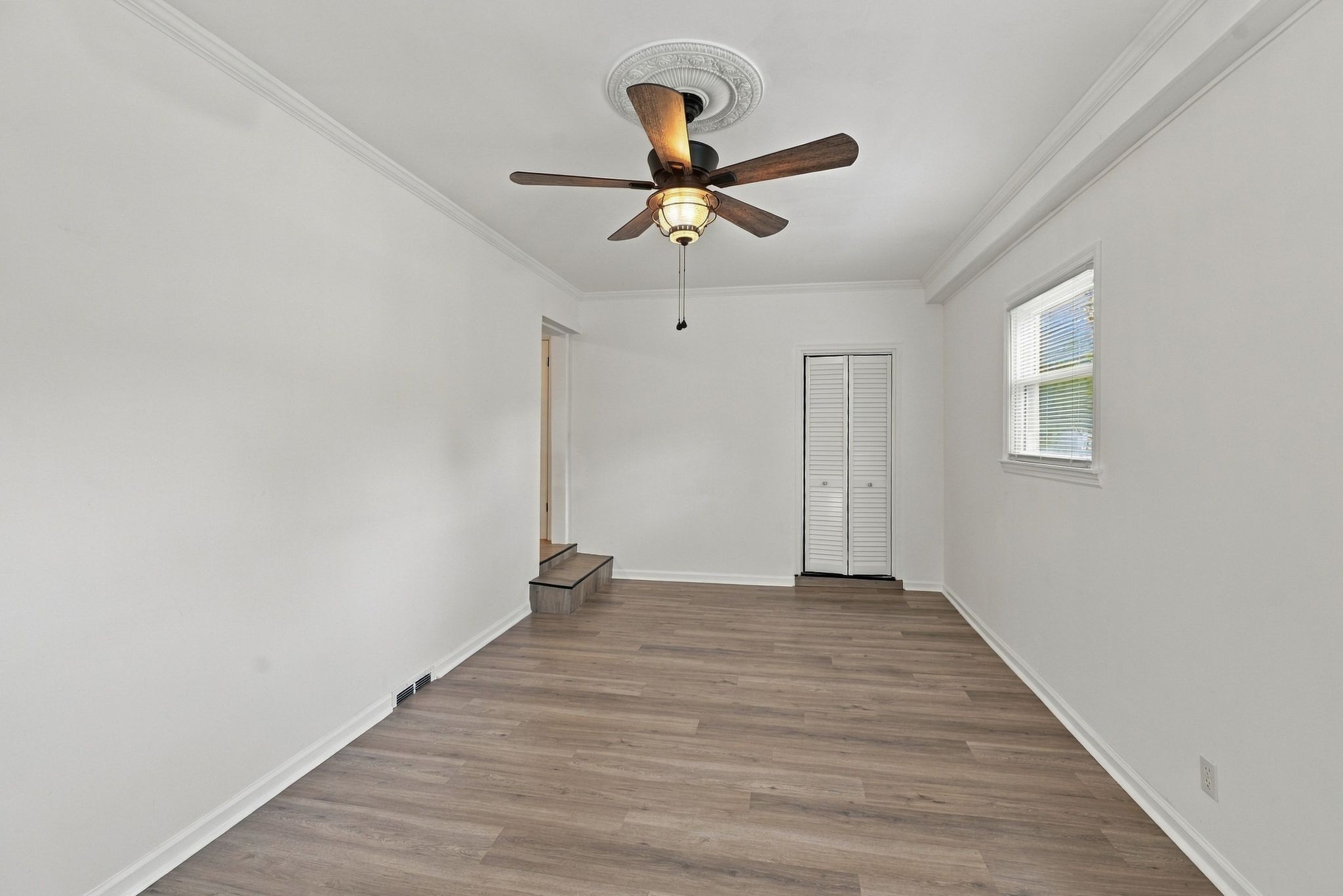2206 Courtney Ave Property Photo 23