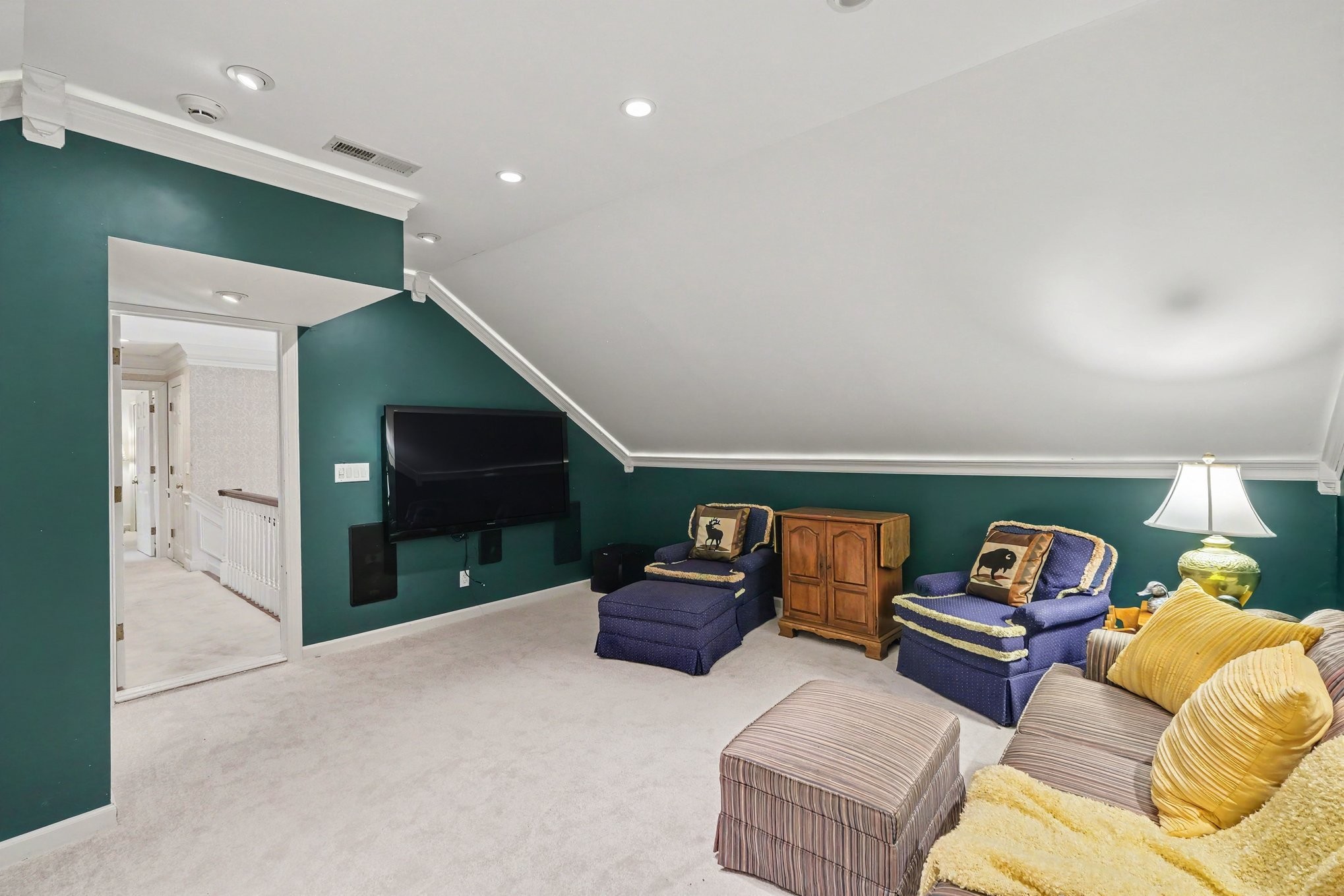 403 Charlesgate Ct Property Photo 29