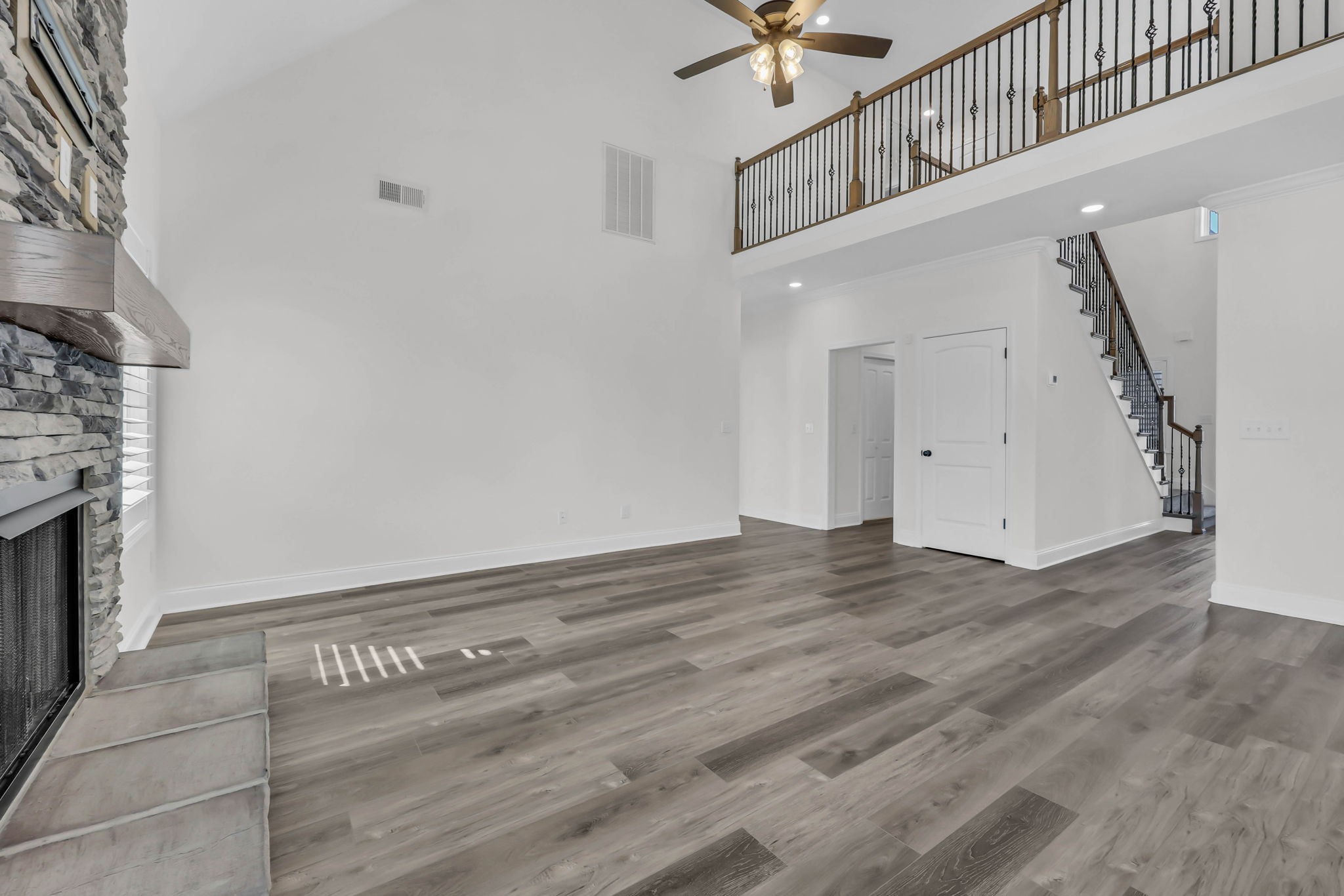 577 Dexter Dr Property Photo 17