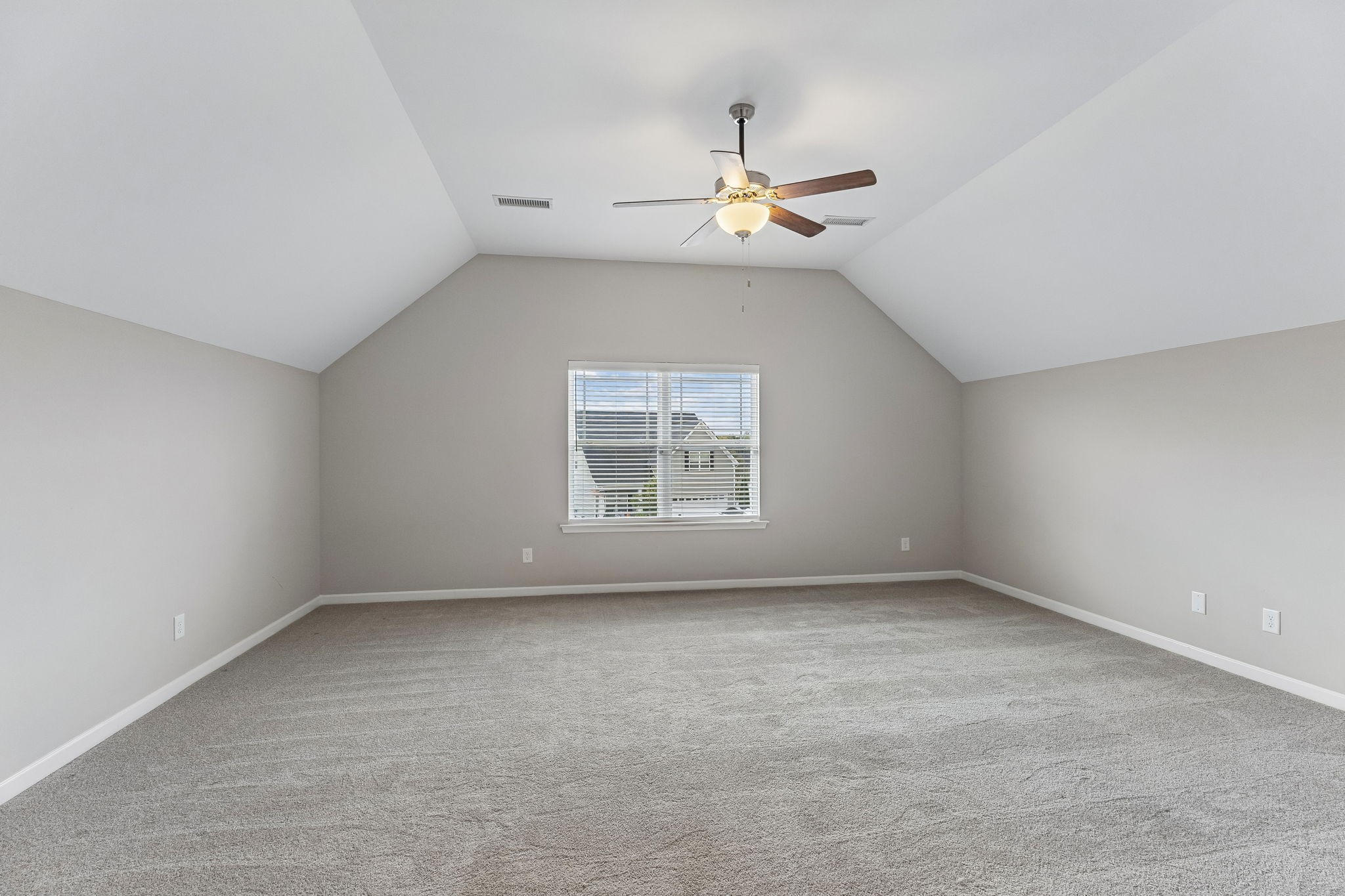 436 Zeffer Ct Property Photo 40