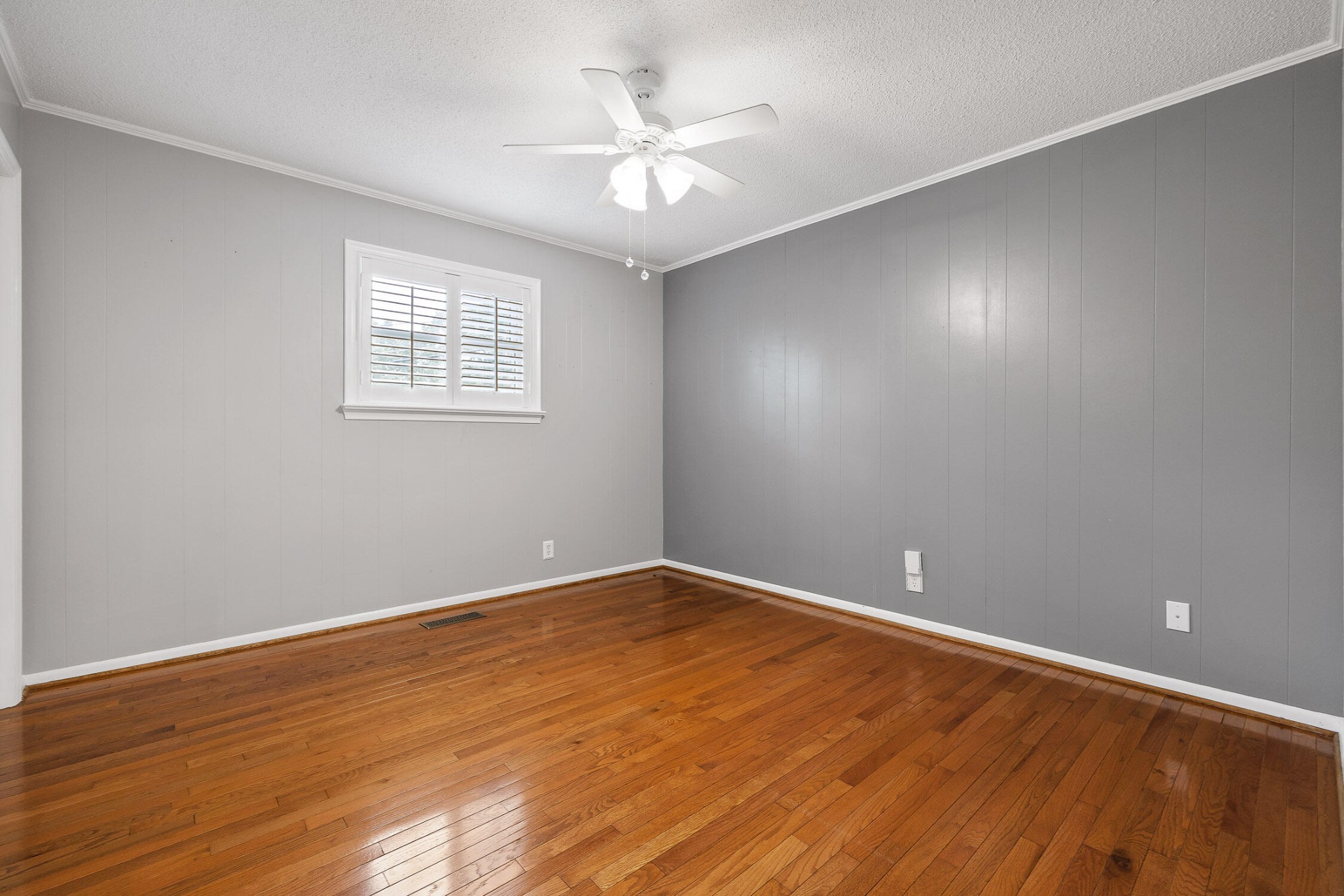 3443 Shadowlawn Drive Property Photo 16