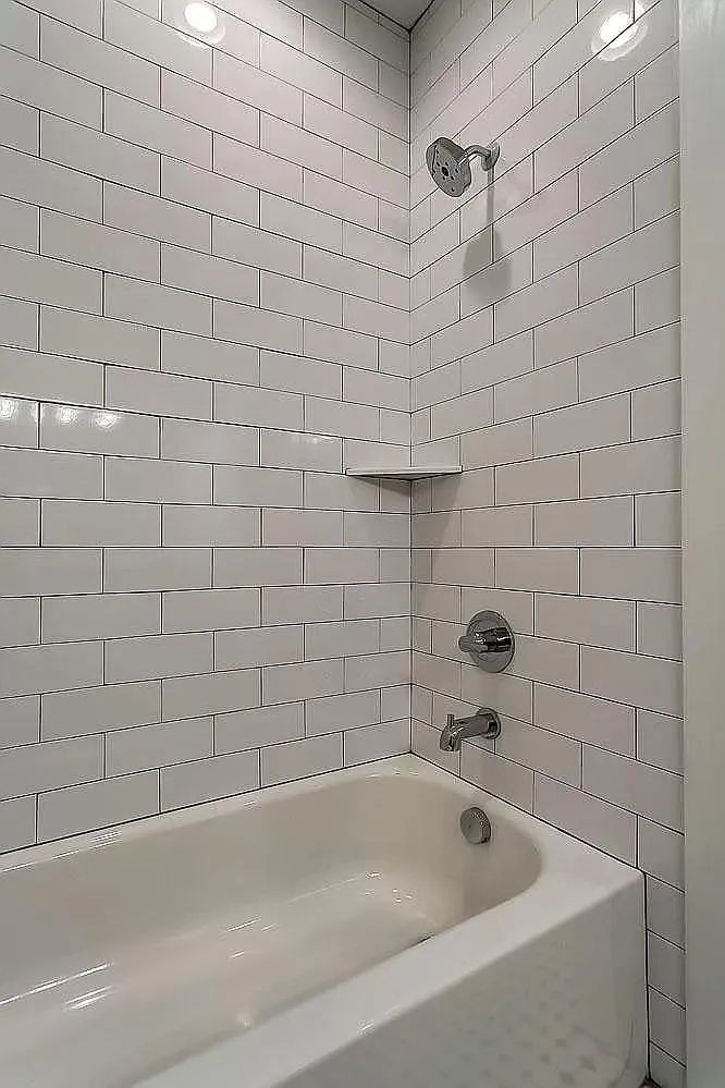 2423b Batavia St Property Photo 12