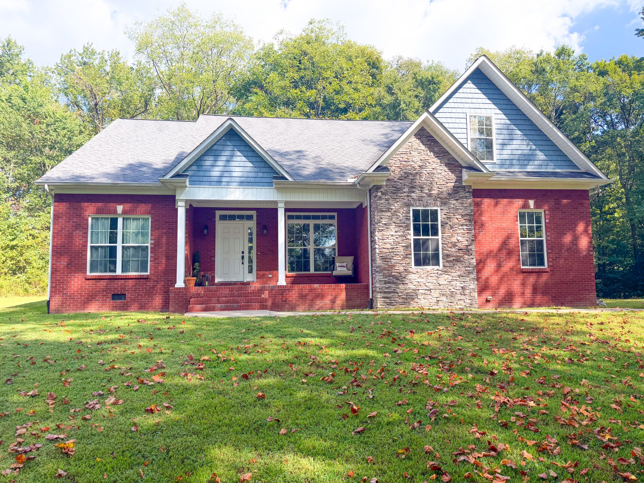 6591 Clear Creek Rd Property Photo 1