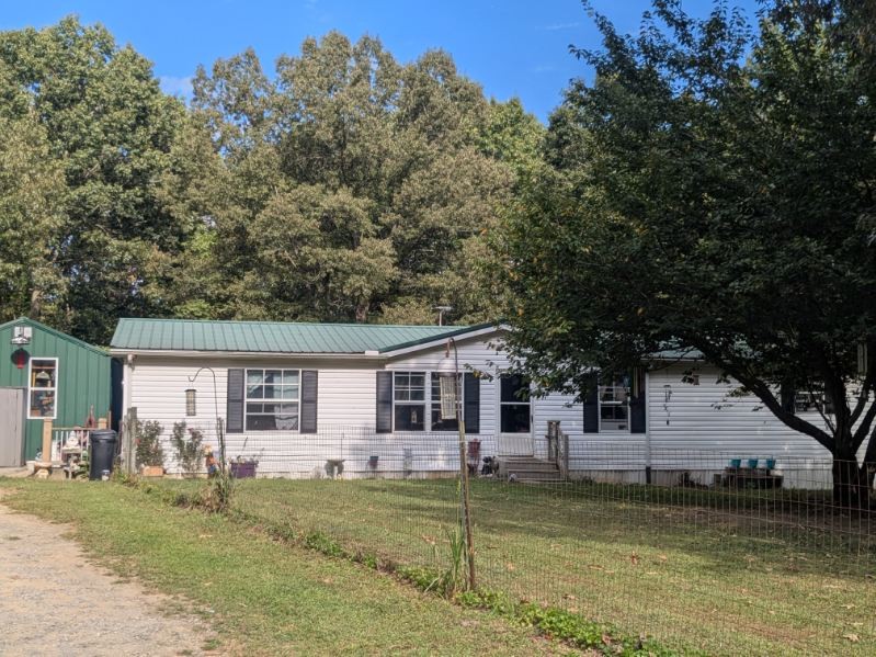 429 Crestview Loop Property Photo 1