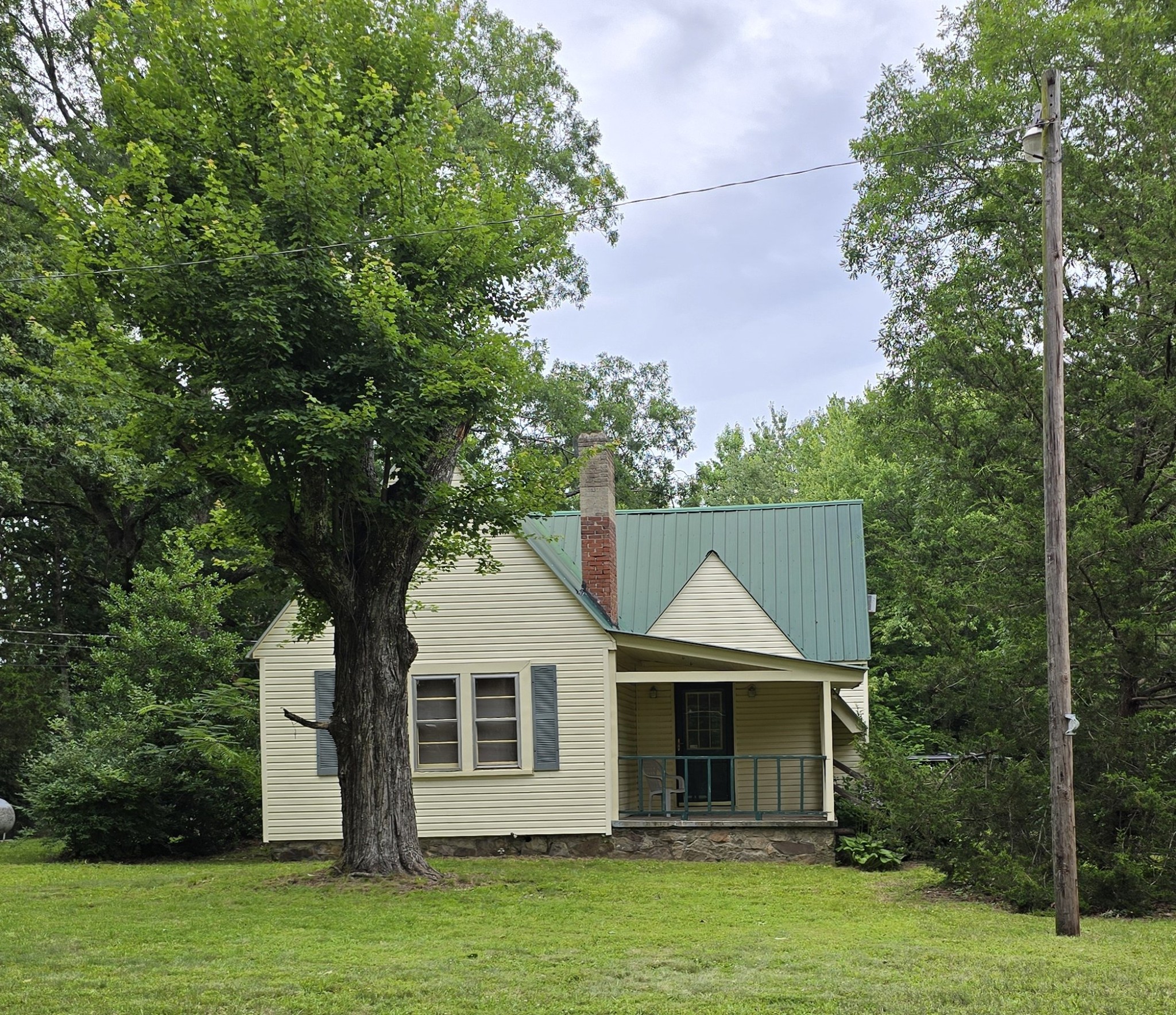 176 Parks Rd Property Photo 1