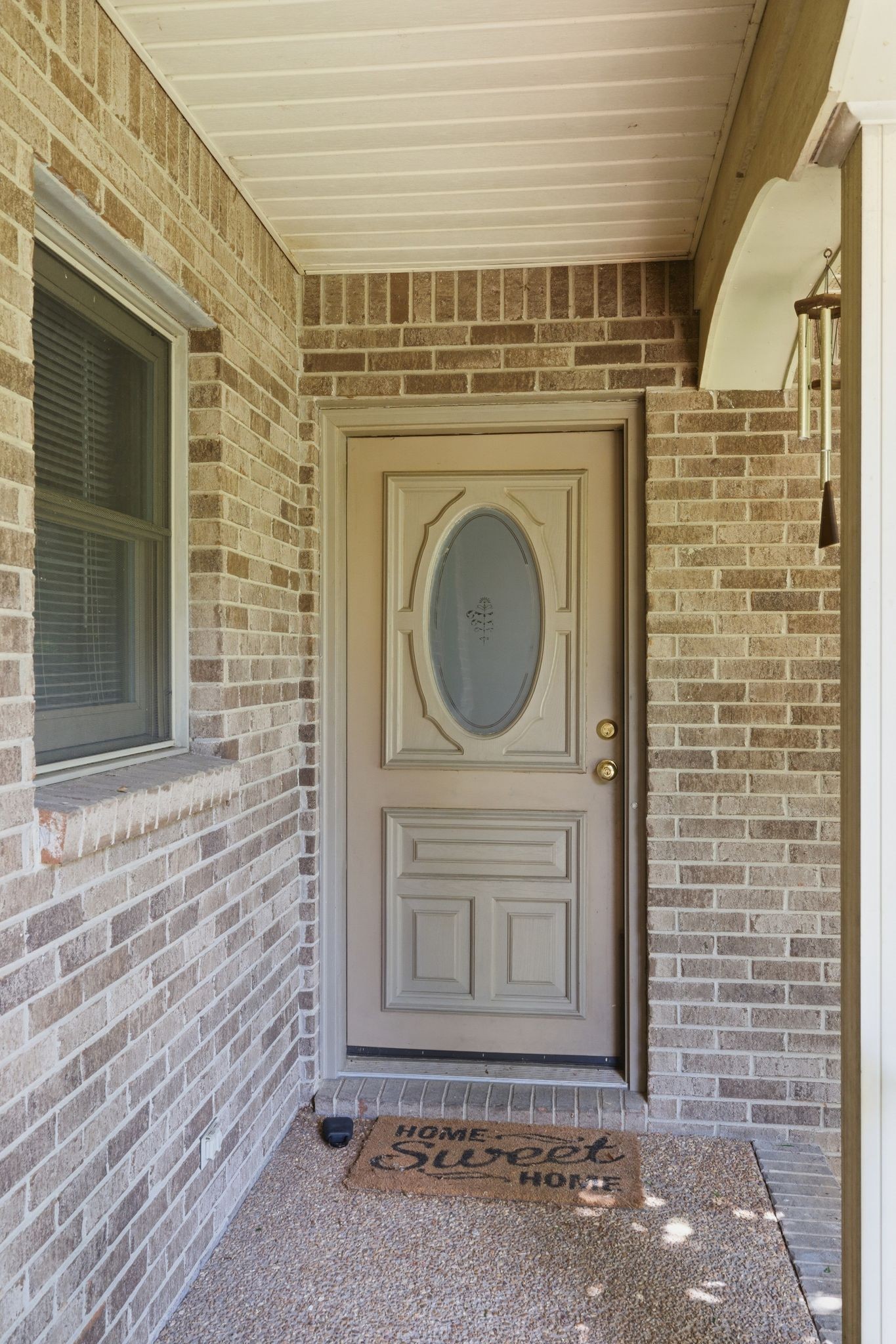 252 Newcastle Dr Property Photo 5