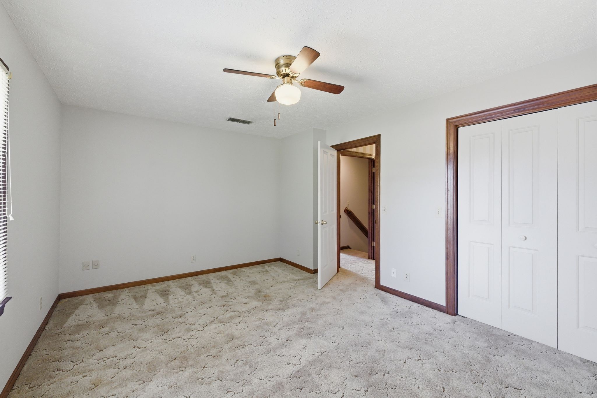 252 Newcastle Dr Property Photo 37