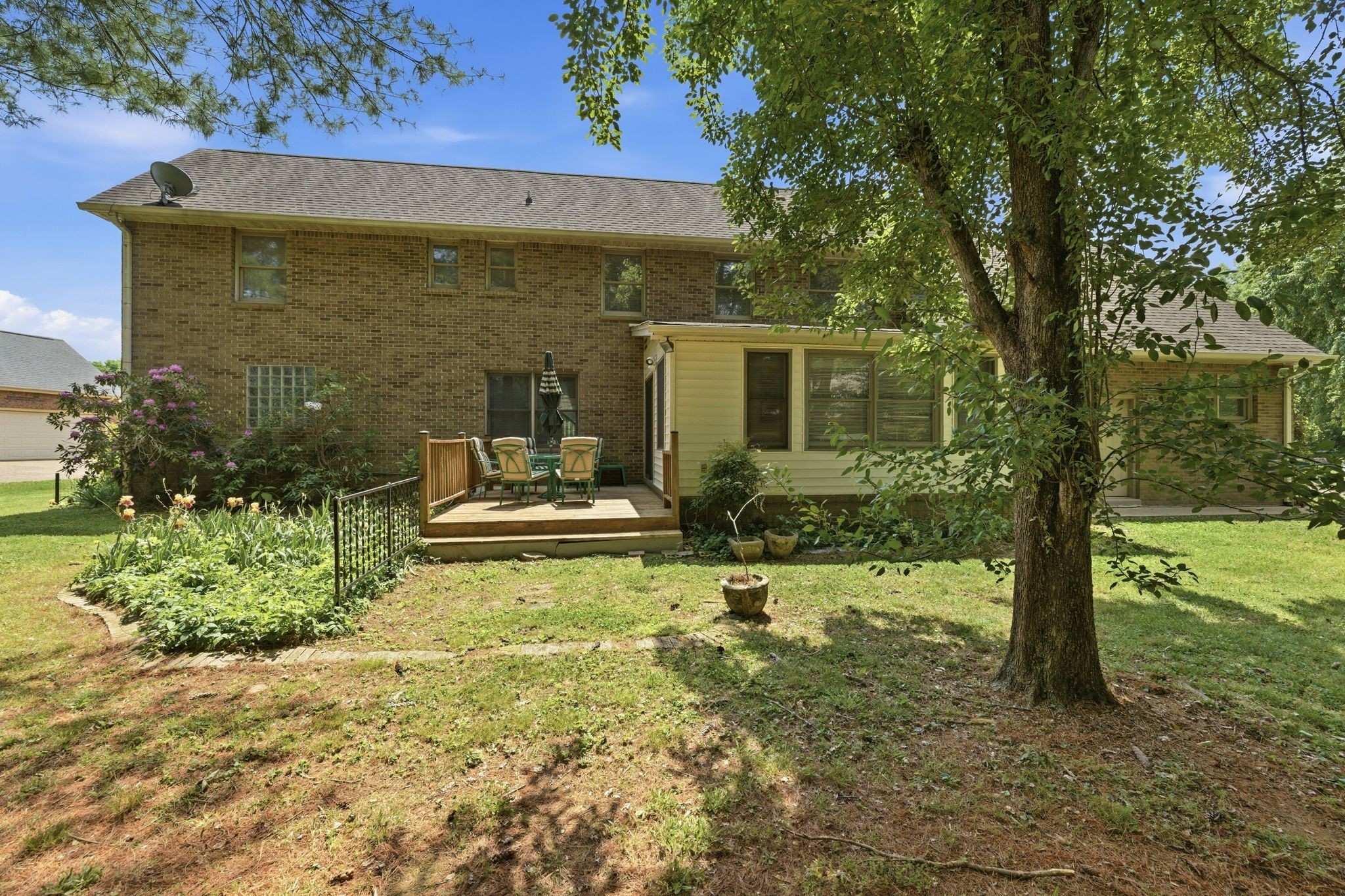 252 Newcastle Dr Property Photo 50