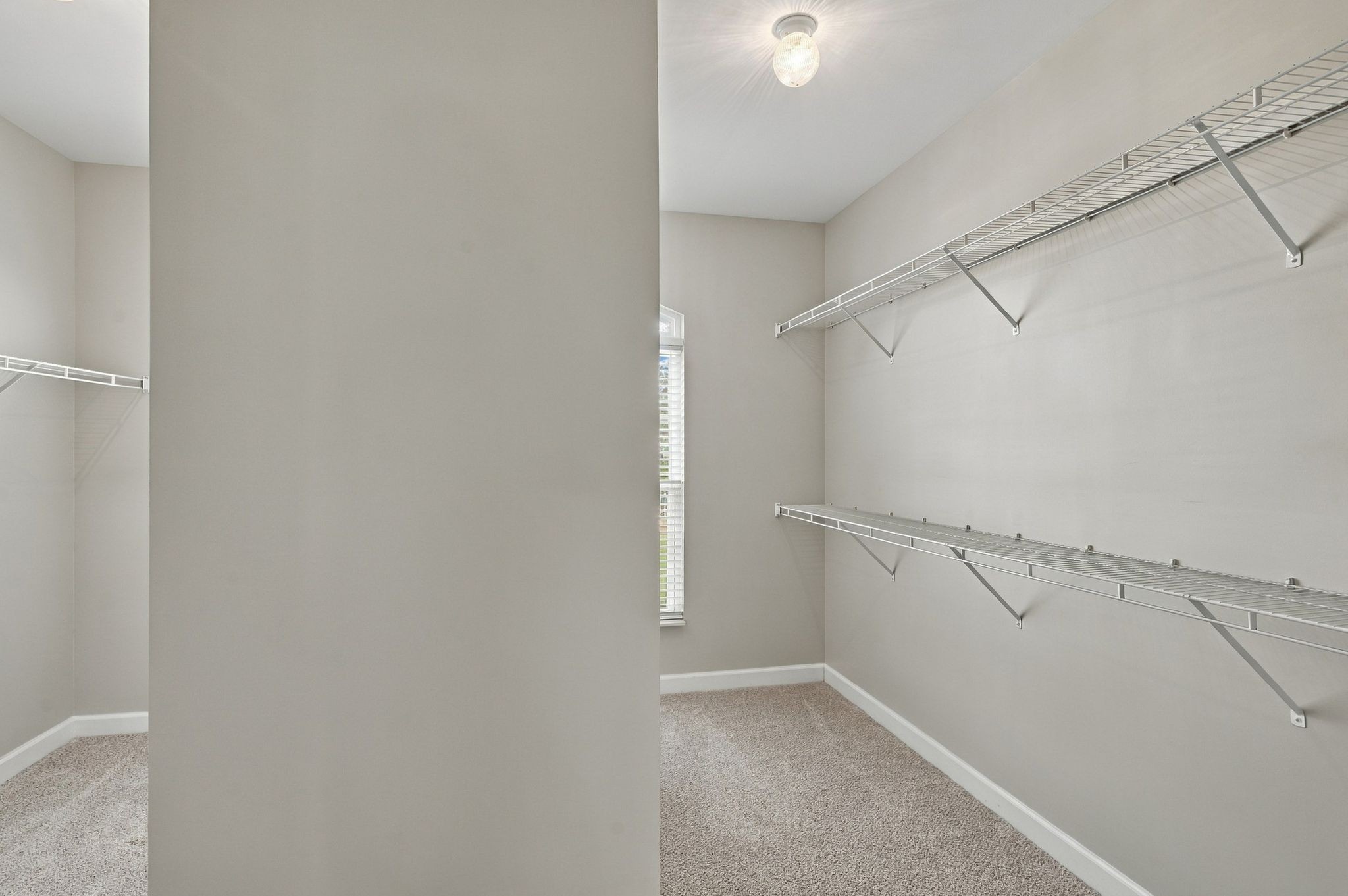 821 Park Dr Property Photo 18