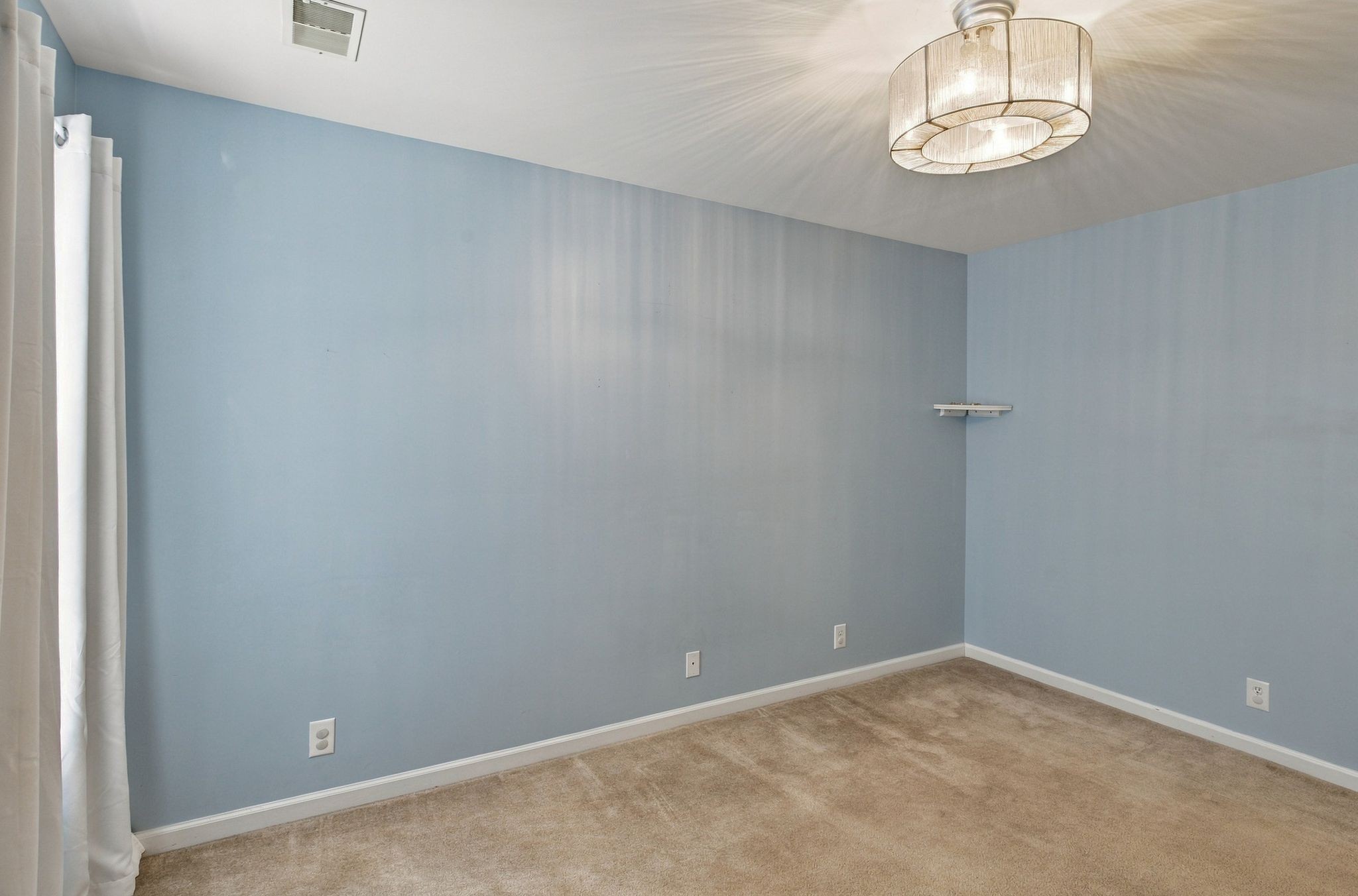 821 Park Dr Property Photo 24