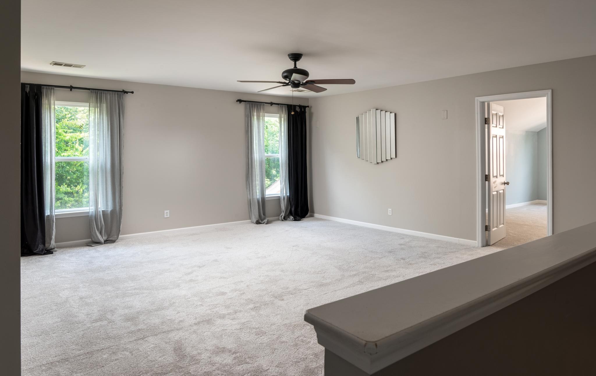 1018 Aenon Cir Property Photo 22