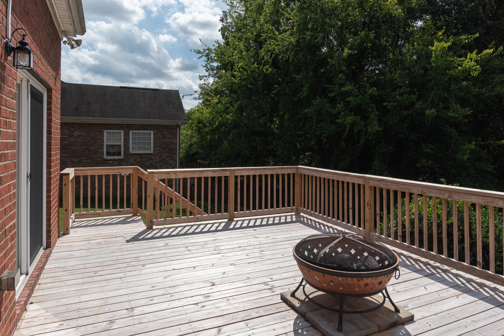 1018 Aenon Cir Property Photo 32