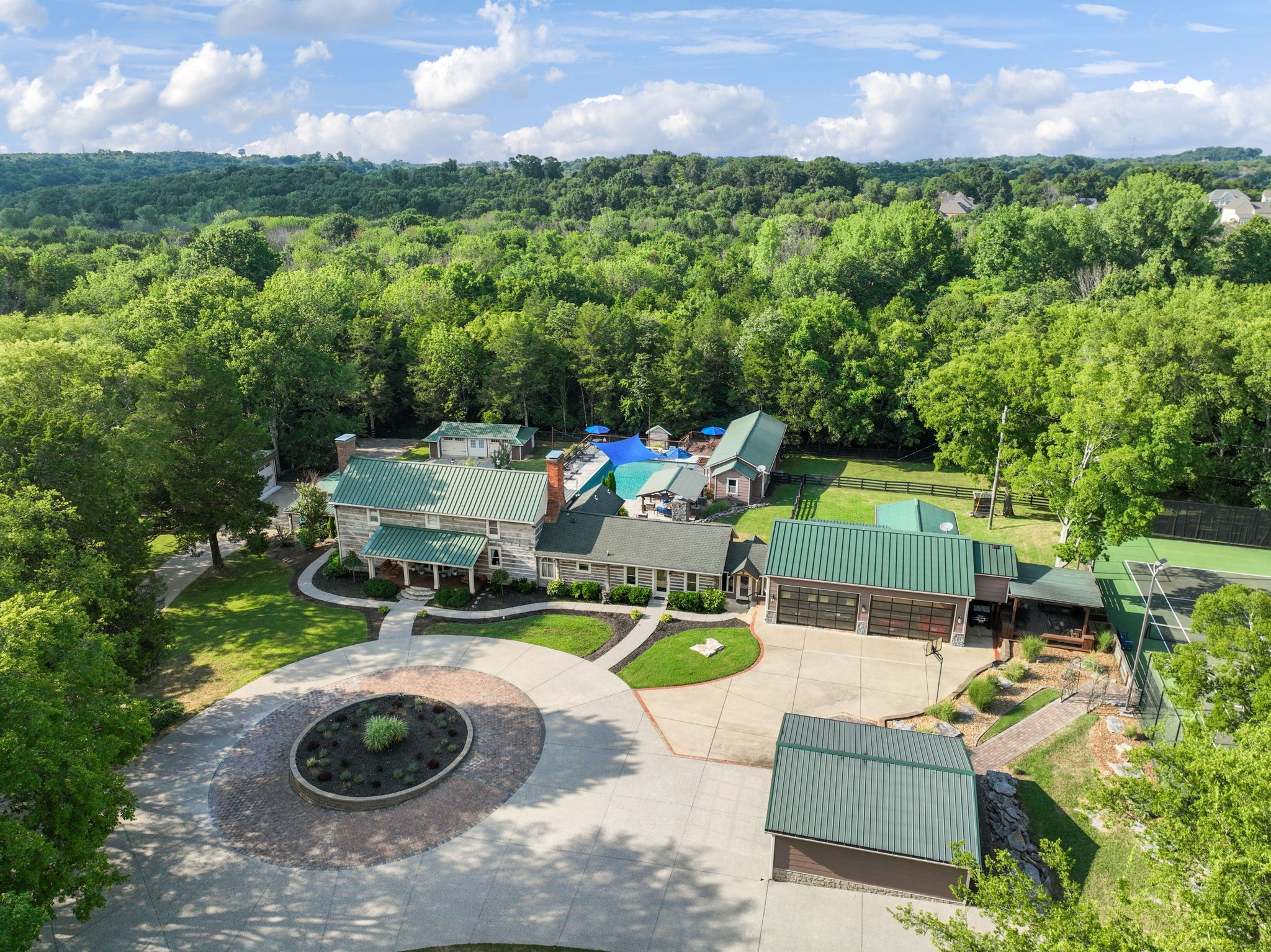 1435 Stewarts Ferry Pike Property Photo 1