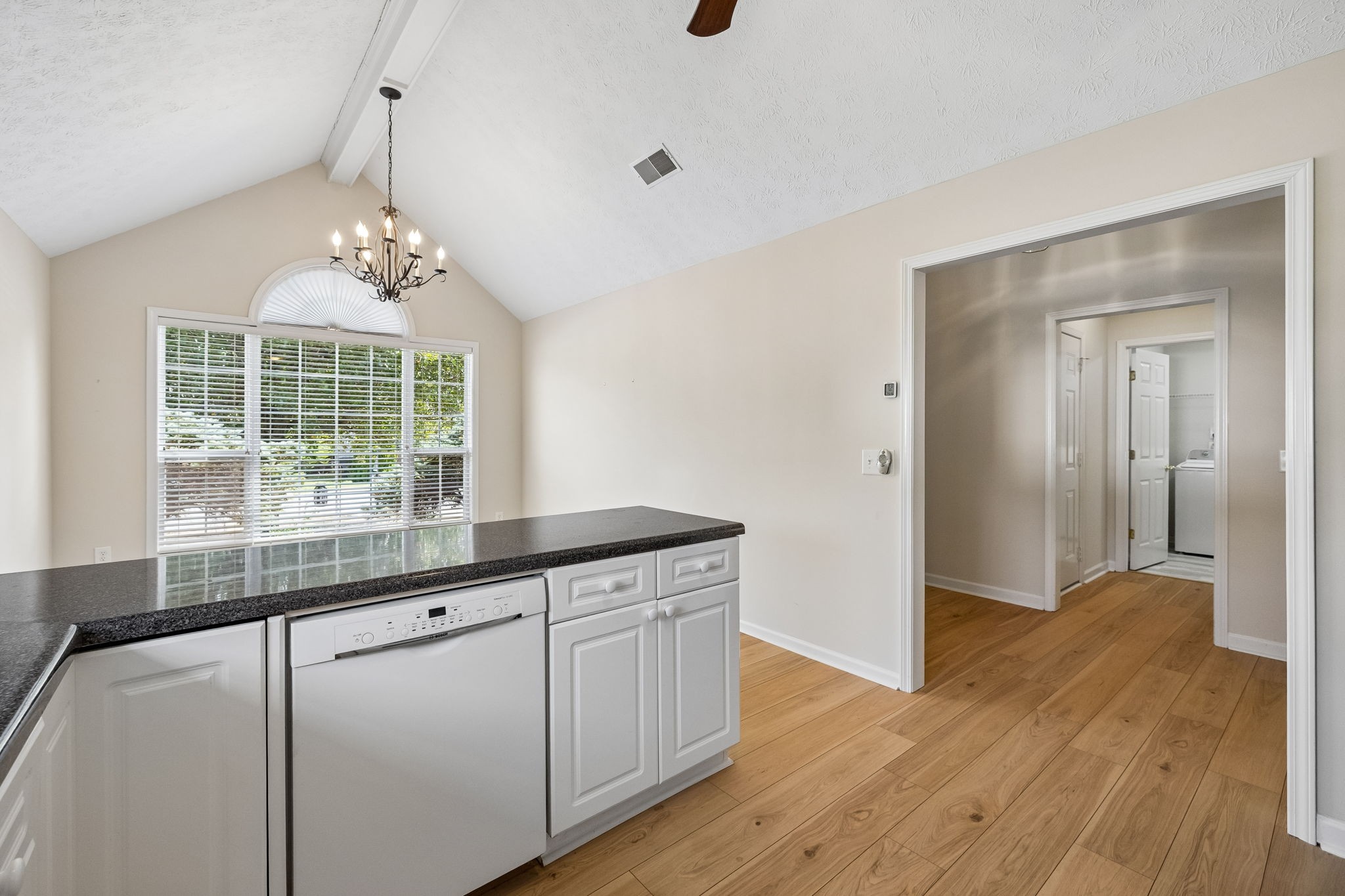 990 Chesire Way Property Photo 10