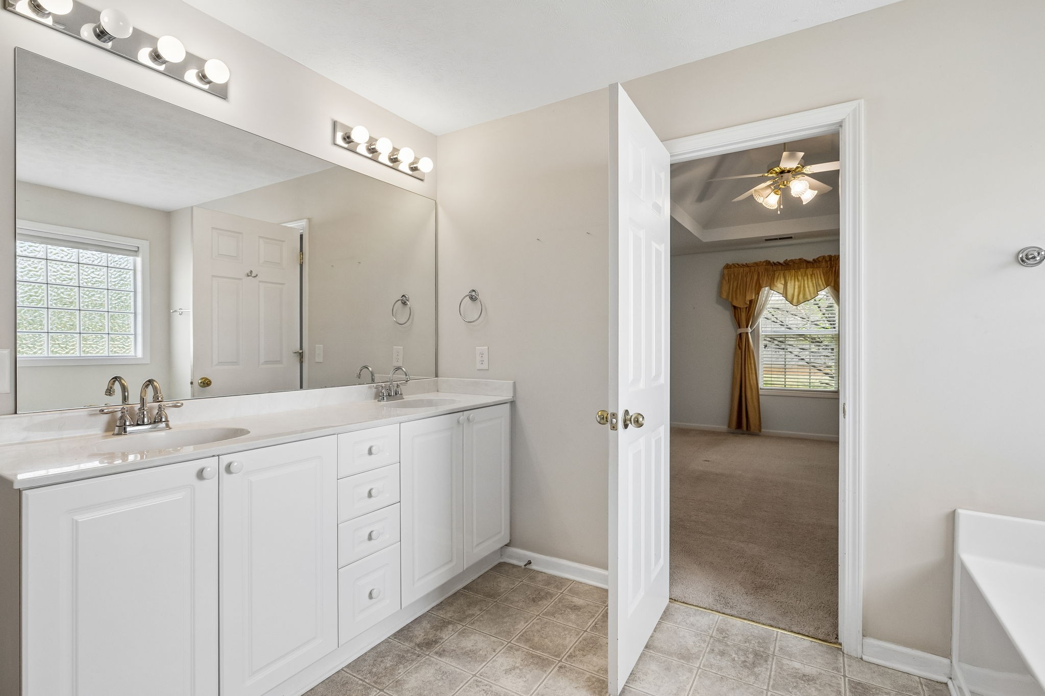 990 Chesire Way Property Photo 27