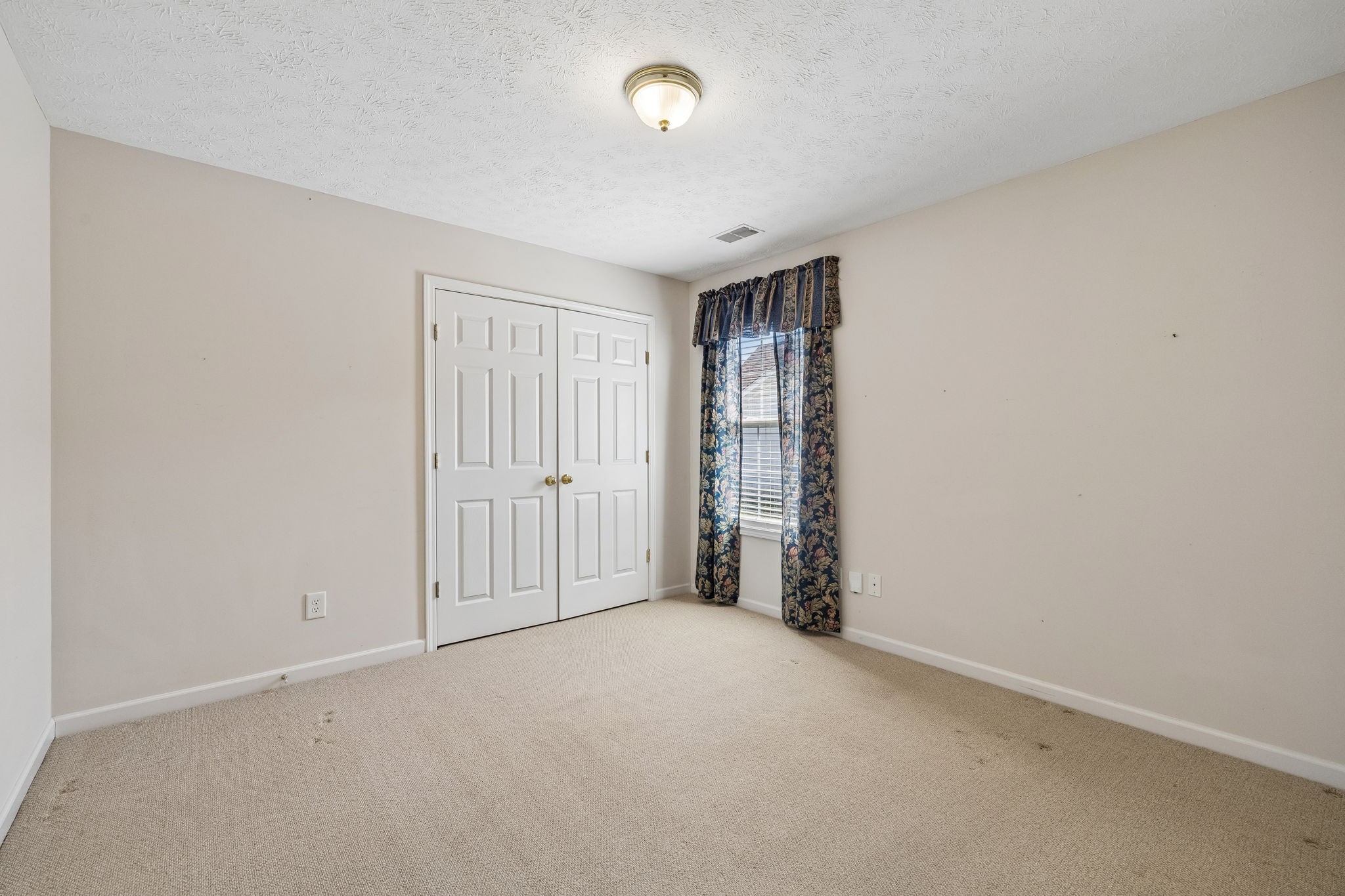 990 Chesire Way Property Photo 31