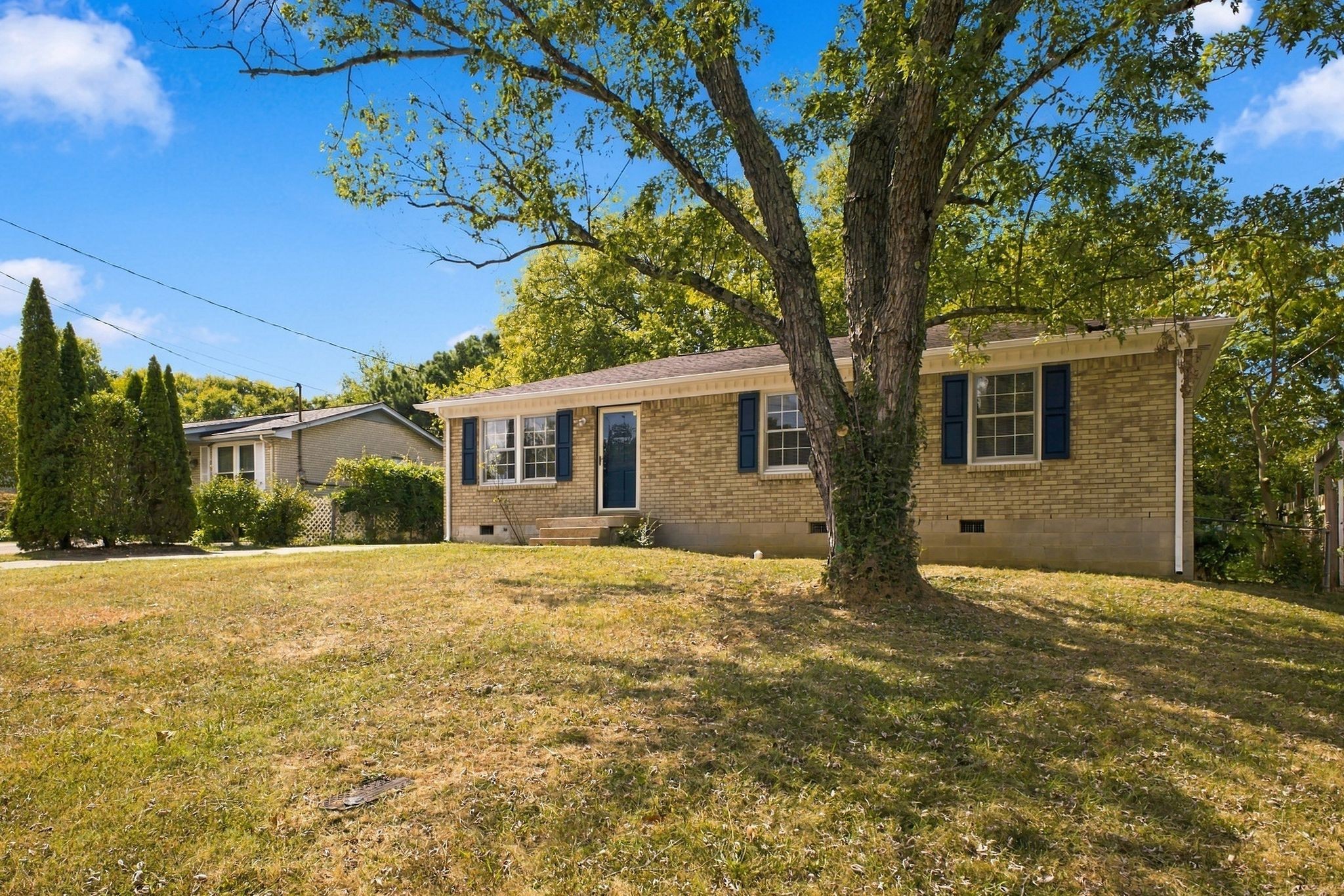 129 Karen Ray Ct Property Photo 3