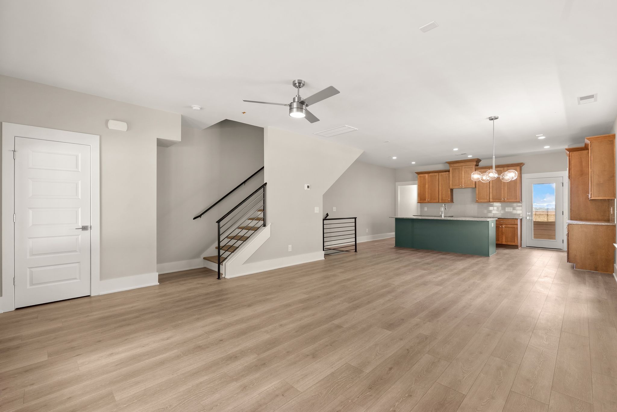 606 Summit Trl Property Photo 4