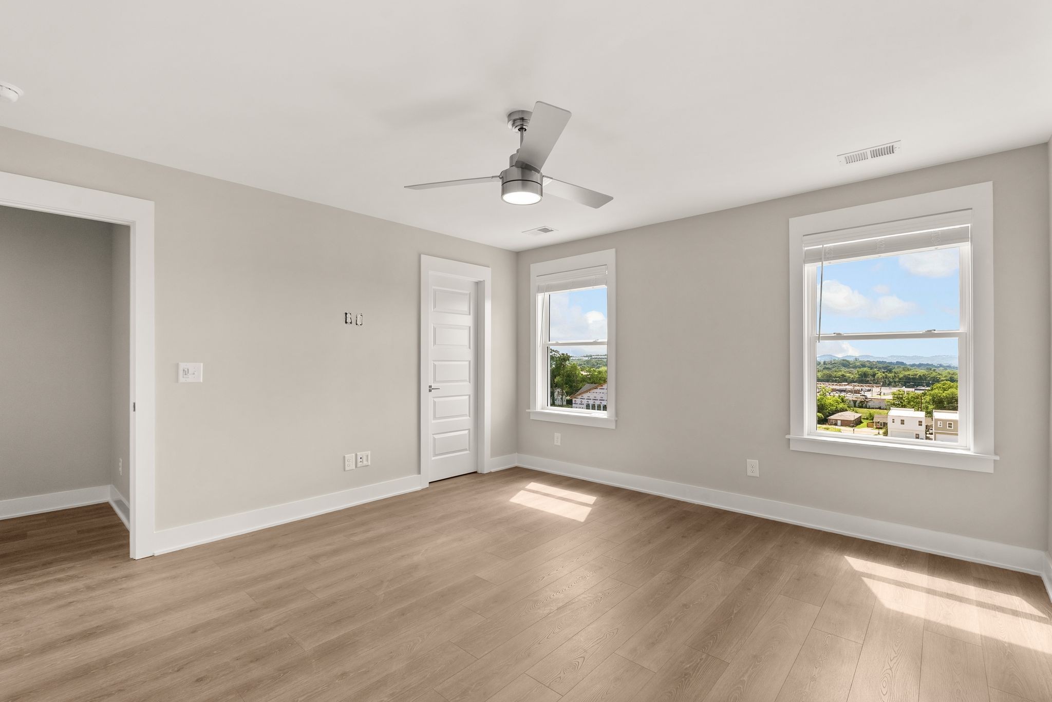 606 Summit Trl Property Photo 18