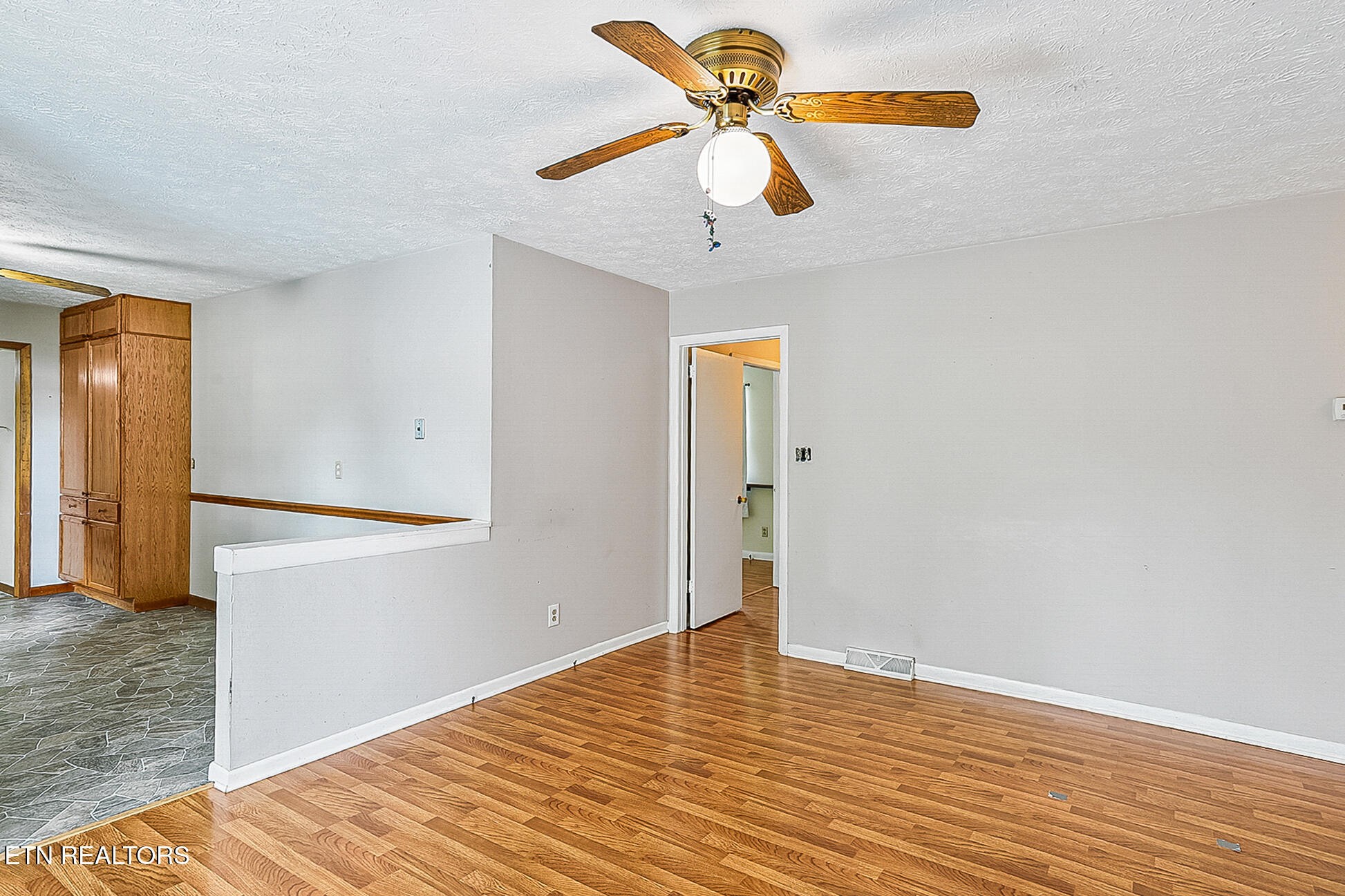 7518 Washington Pike Property Photo 8