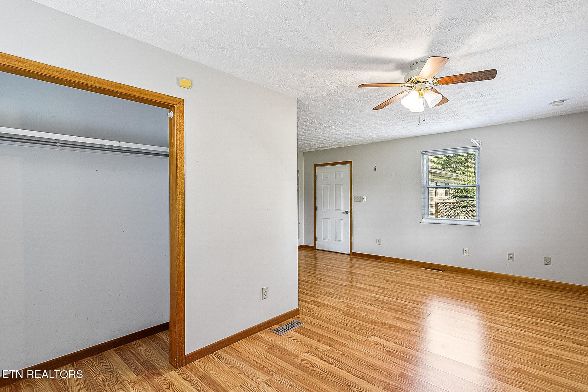 7518 Washington Pike Property Photo 16