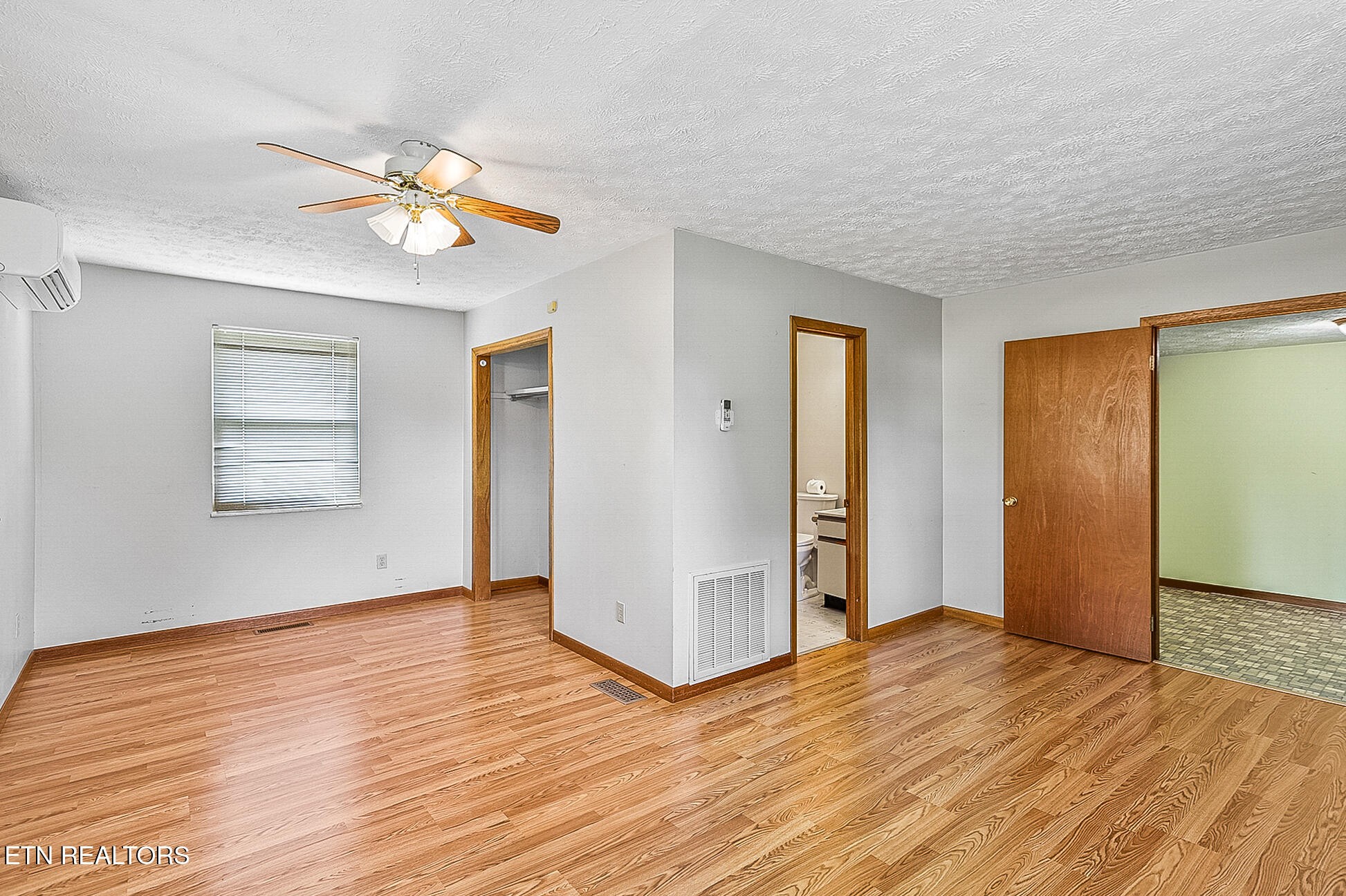 7518 Washington Pike Property Photo 18