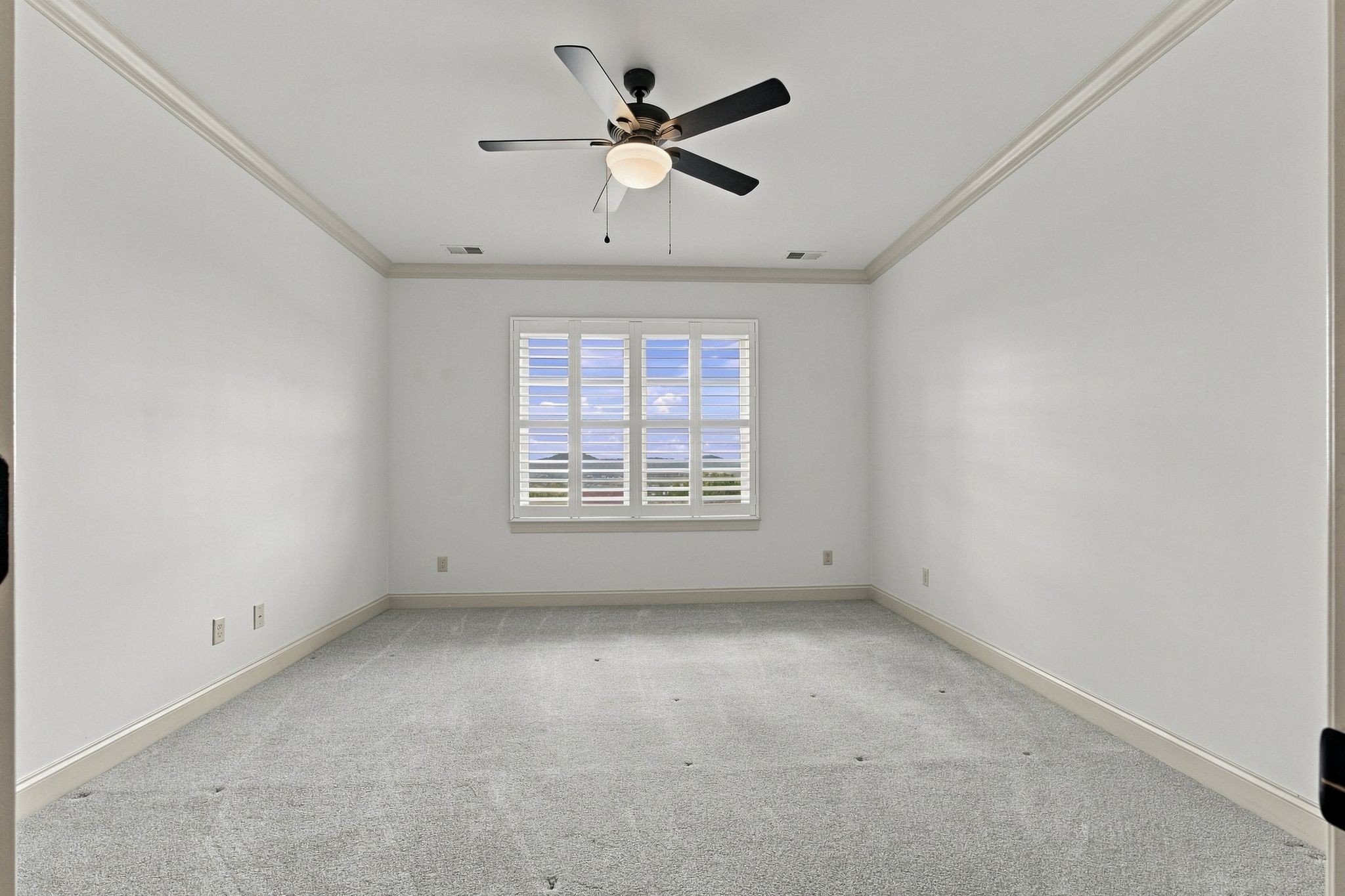 1647 Valle Verde Dr Property Photo 42