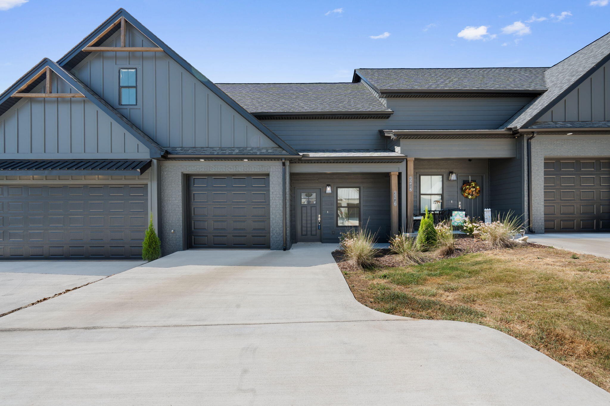 3216 Green Turtle Lane, Ne Property Photo 2