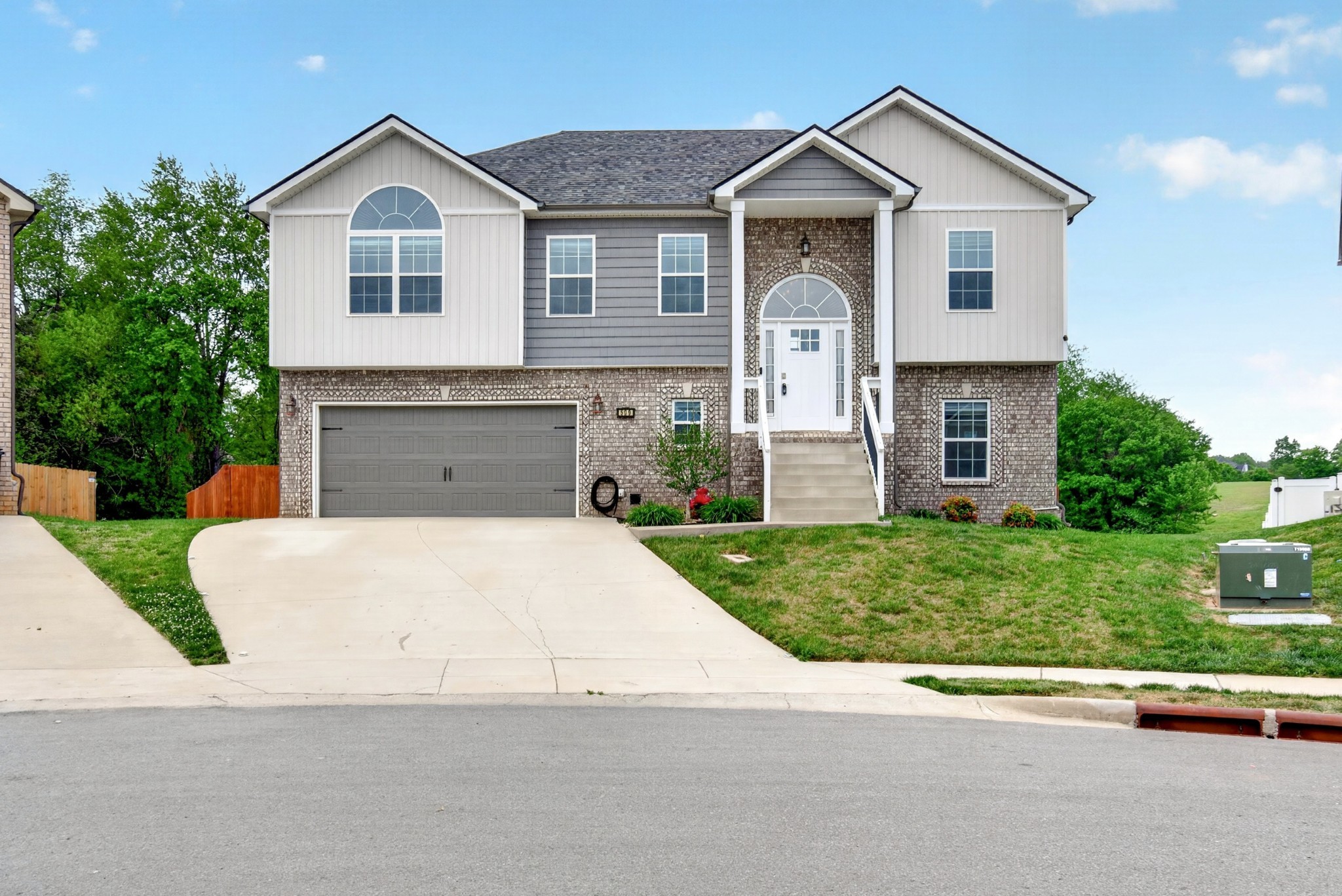 509 Wingfield Ct Property Photo 1