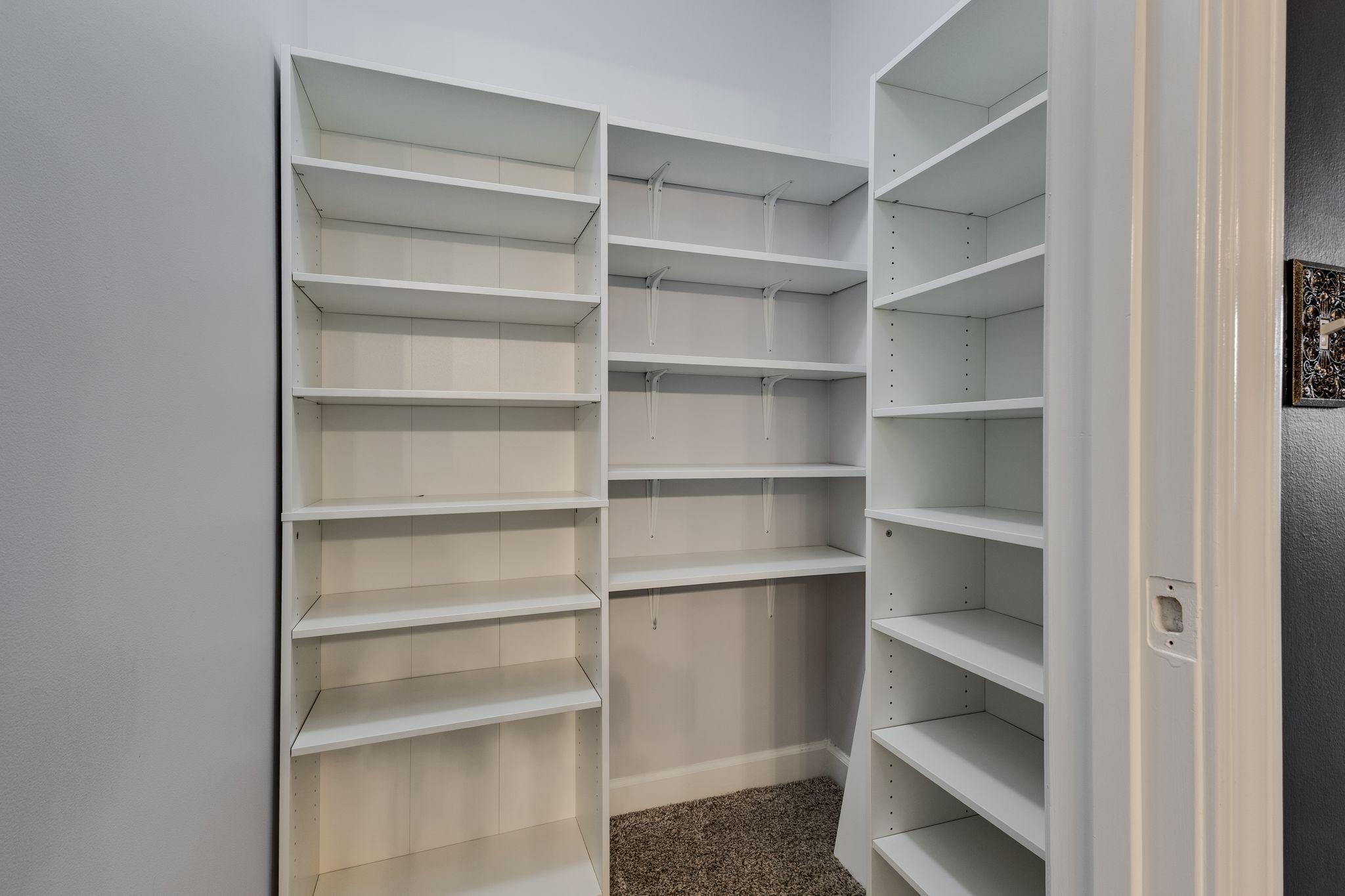 623 Heath Pl Property Photo 27