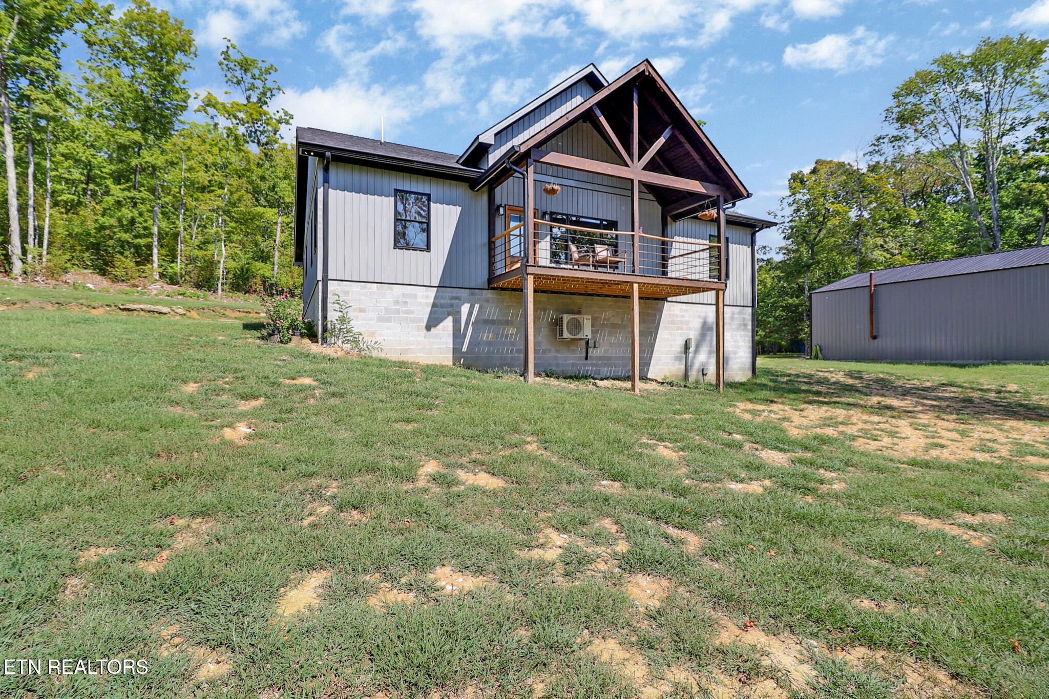 715 Crab Mountain Rd Property Photo 1
