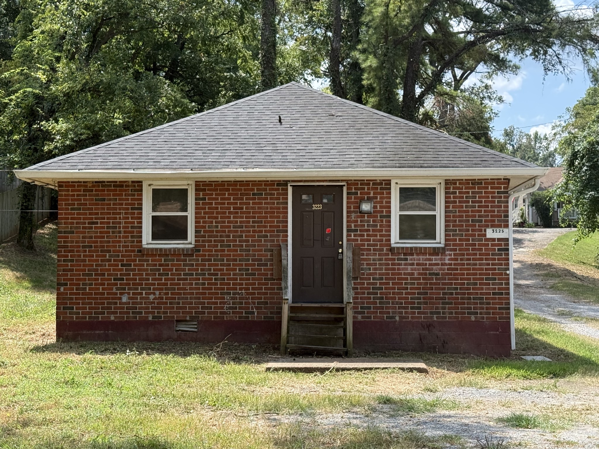 3223 Curtis St Property Photo 1
