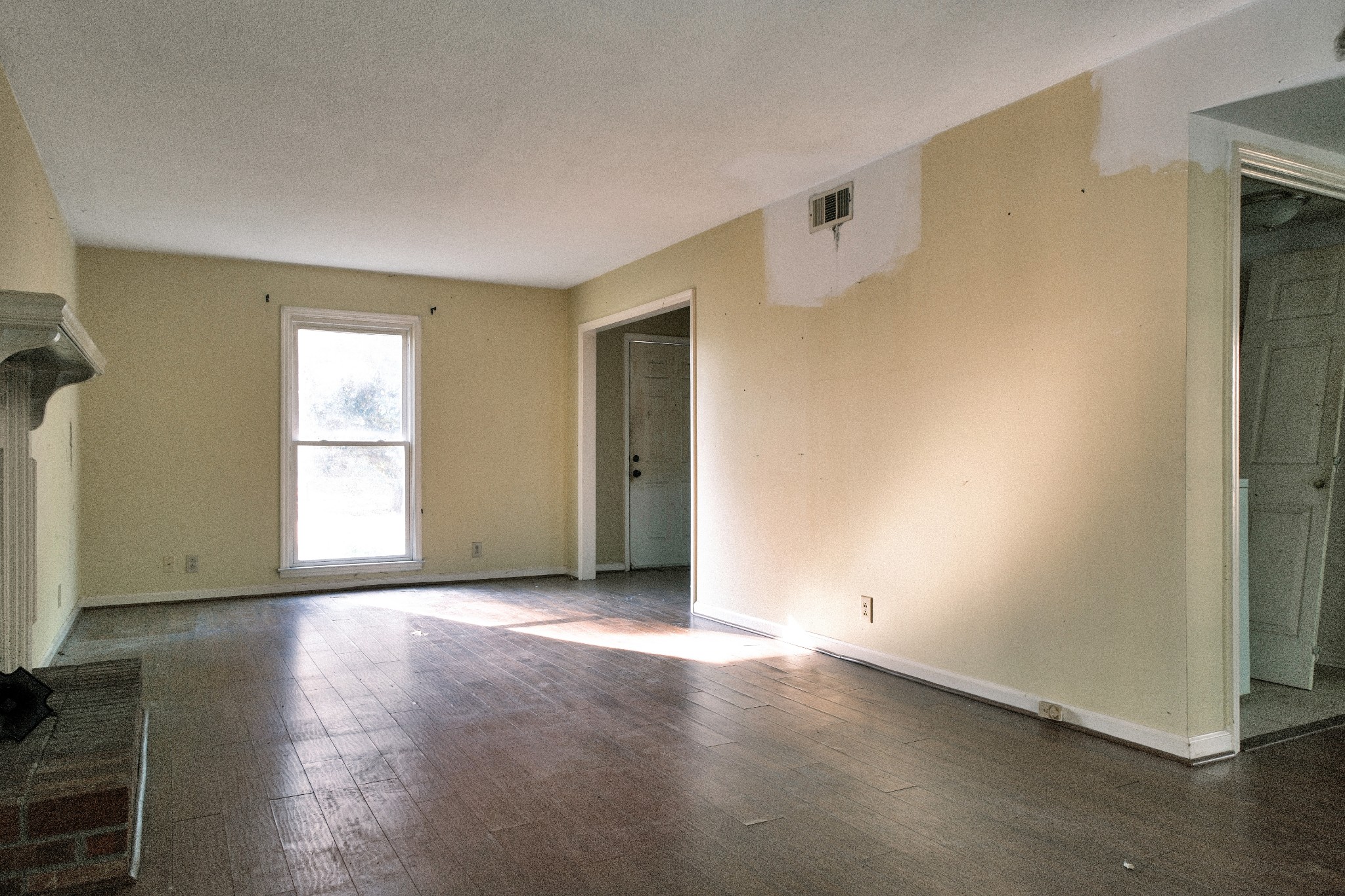 157 Rivergate Dr Property Photo 4