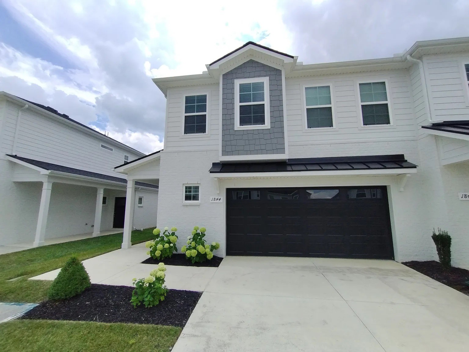 1844 Bethpage Dr Property Photo 1