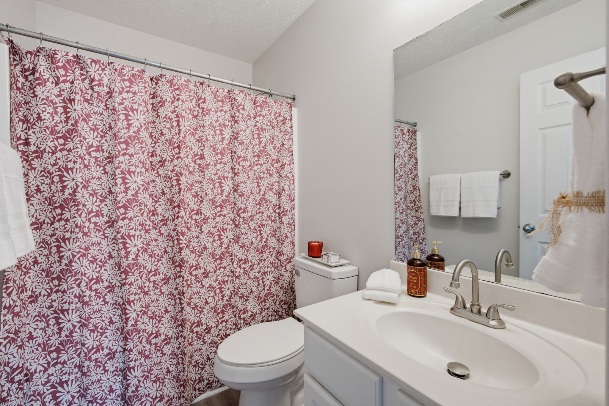 429 Shadow Glen Dr Property Photo 26