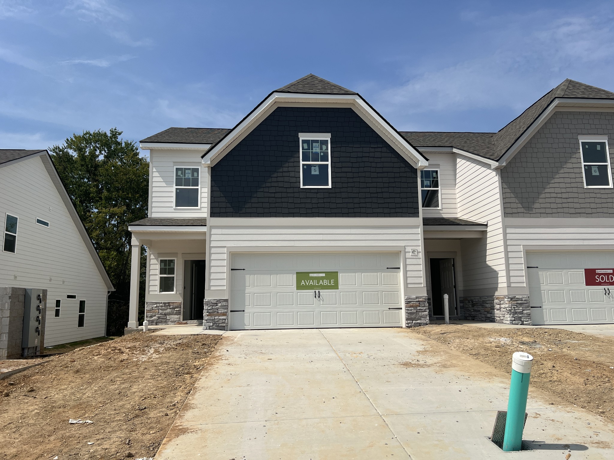 1217 Bronte Dr Property Photo 1