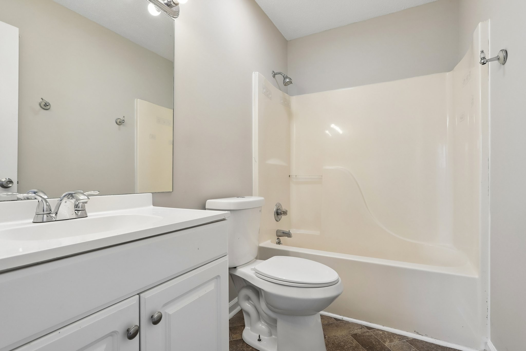 1007 Hamilton Dr Property Photo 41