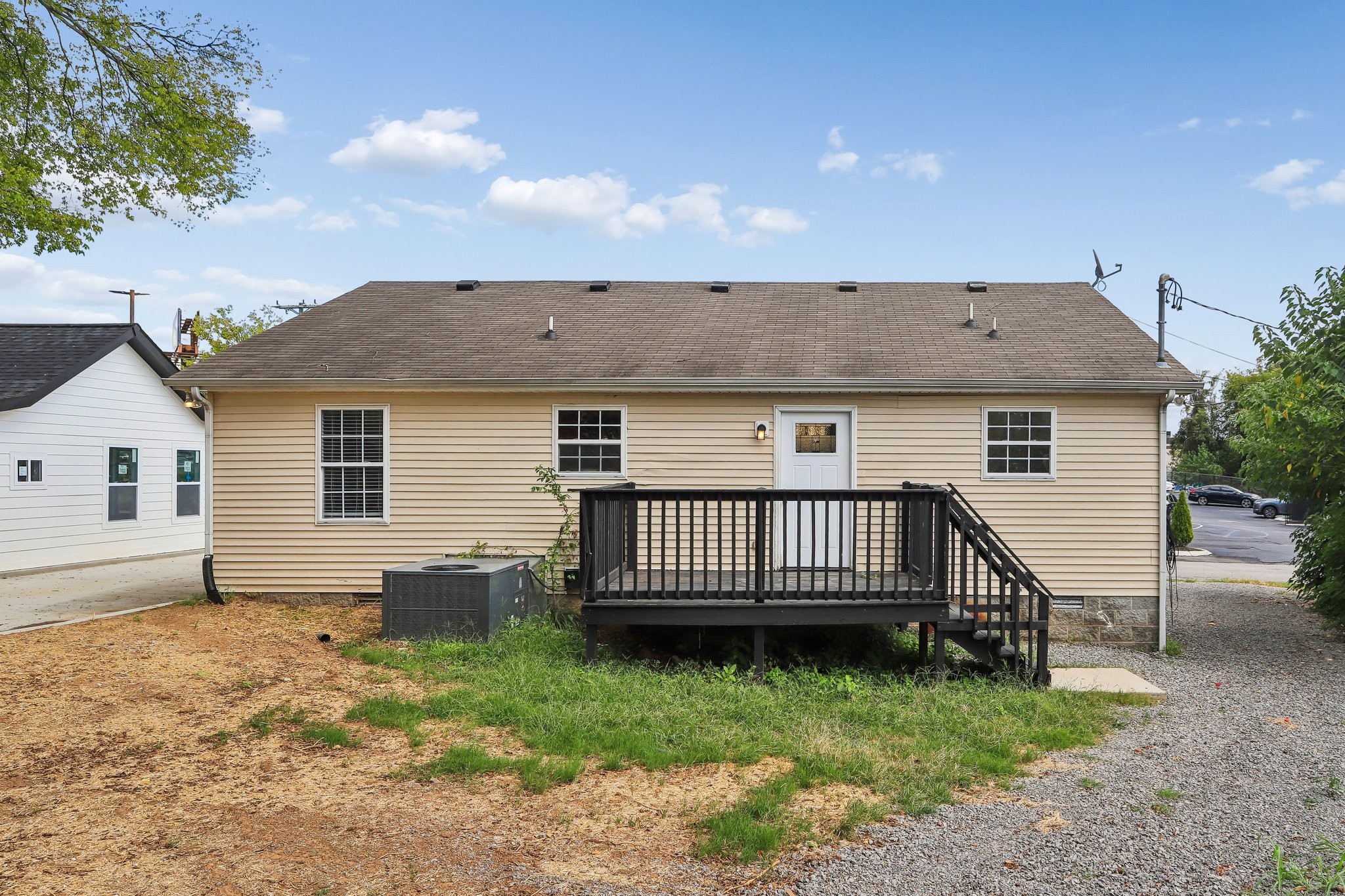 1007 Hamilton Dr Property Photo 43