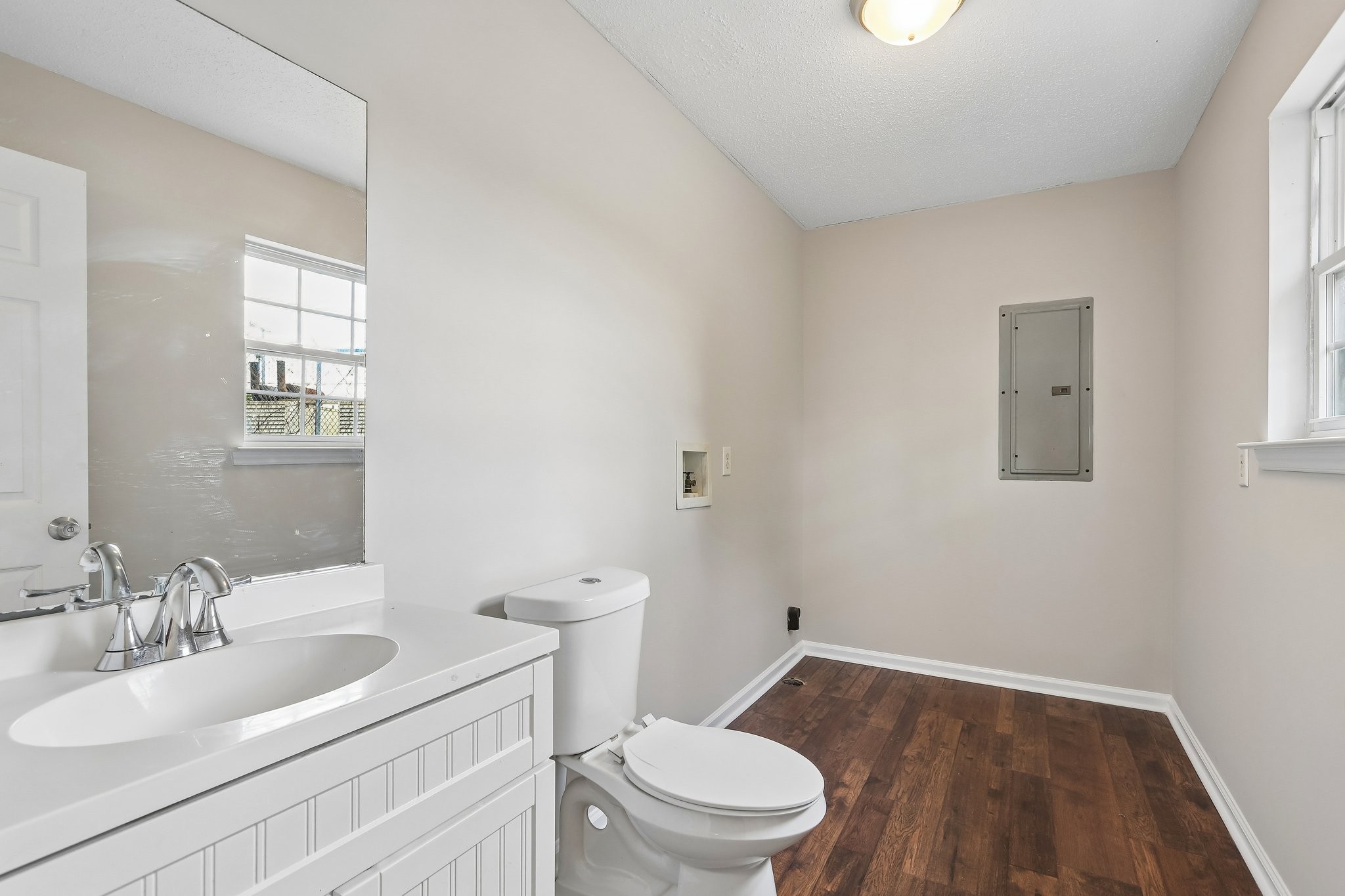 1007 Hamilton Dr Property Photo 51