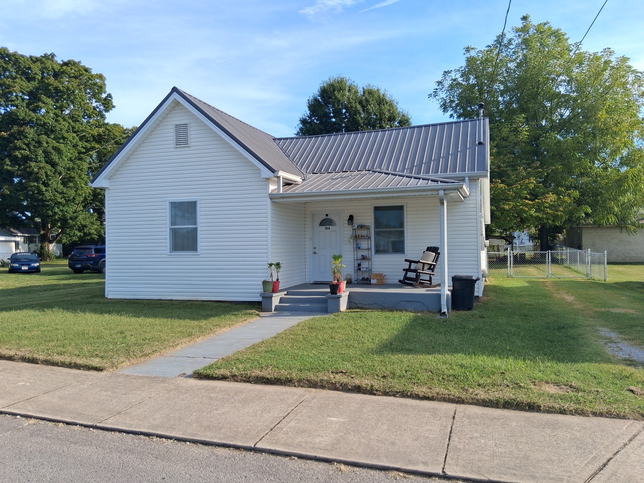 104 Hodges St, N Property Photo 1