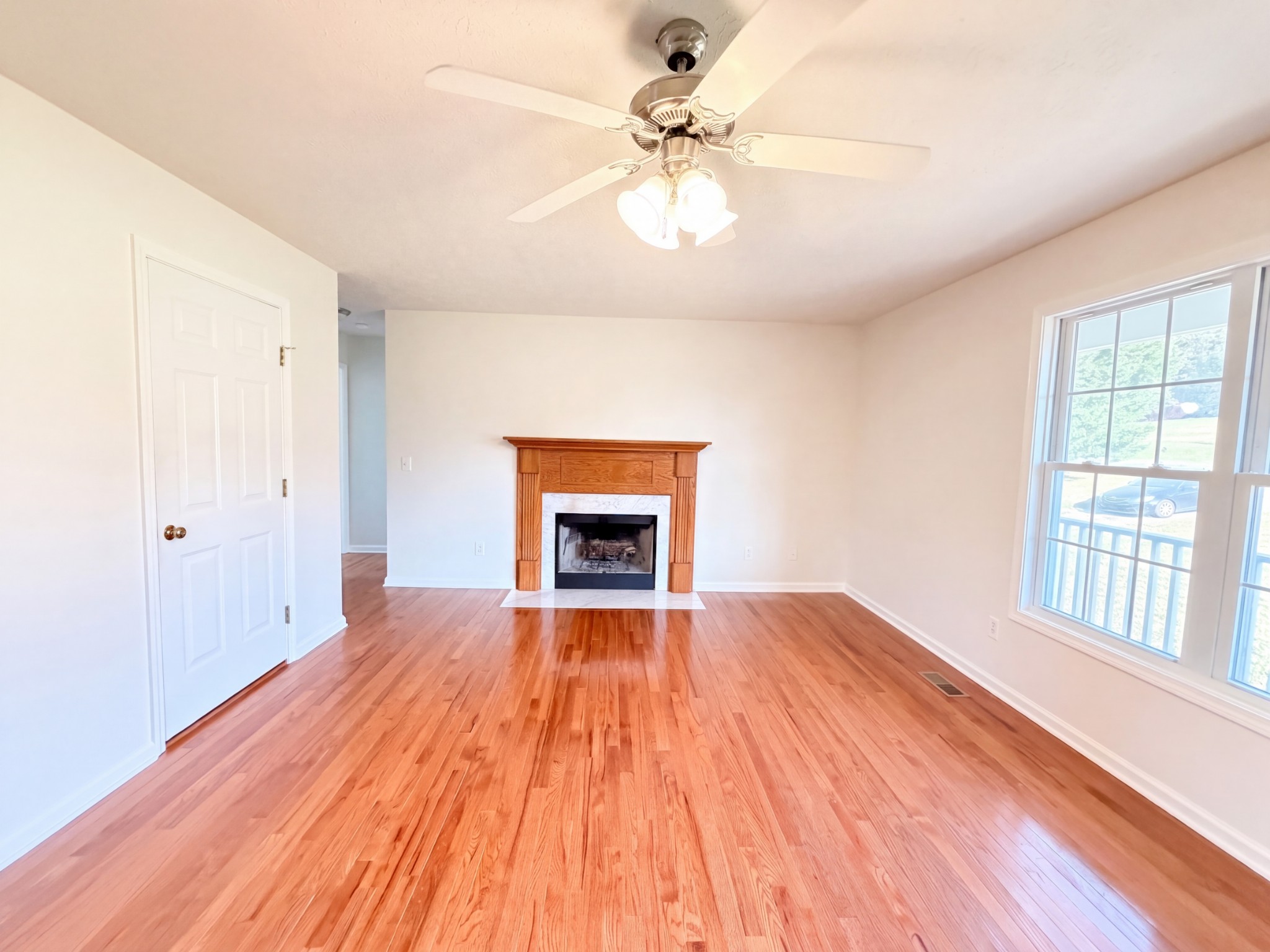 3692 Armstrong Rd Property Photo 3