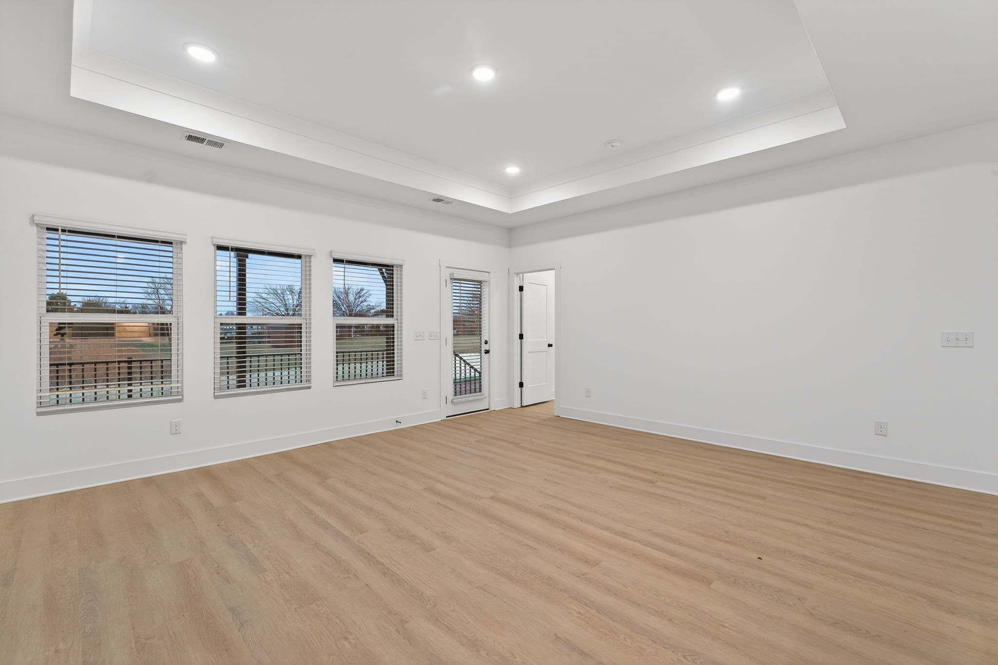 2401 Sharpstone Drive Property Photo 11